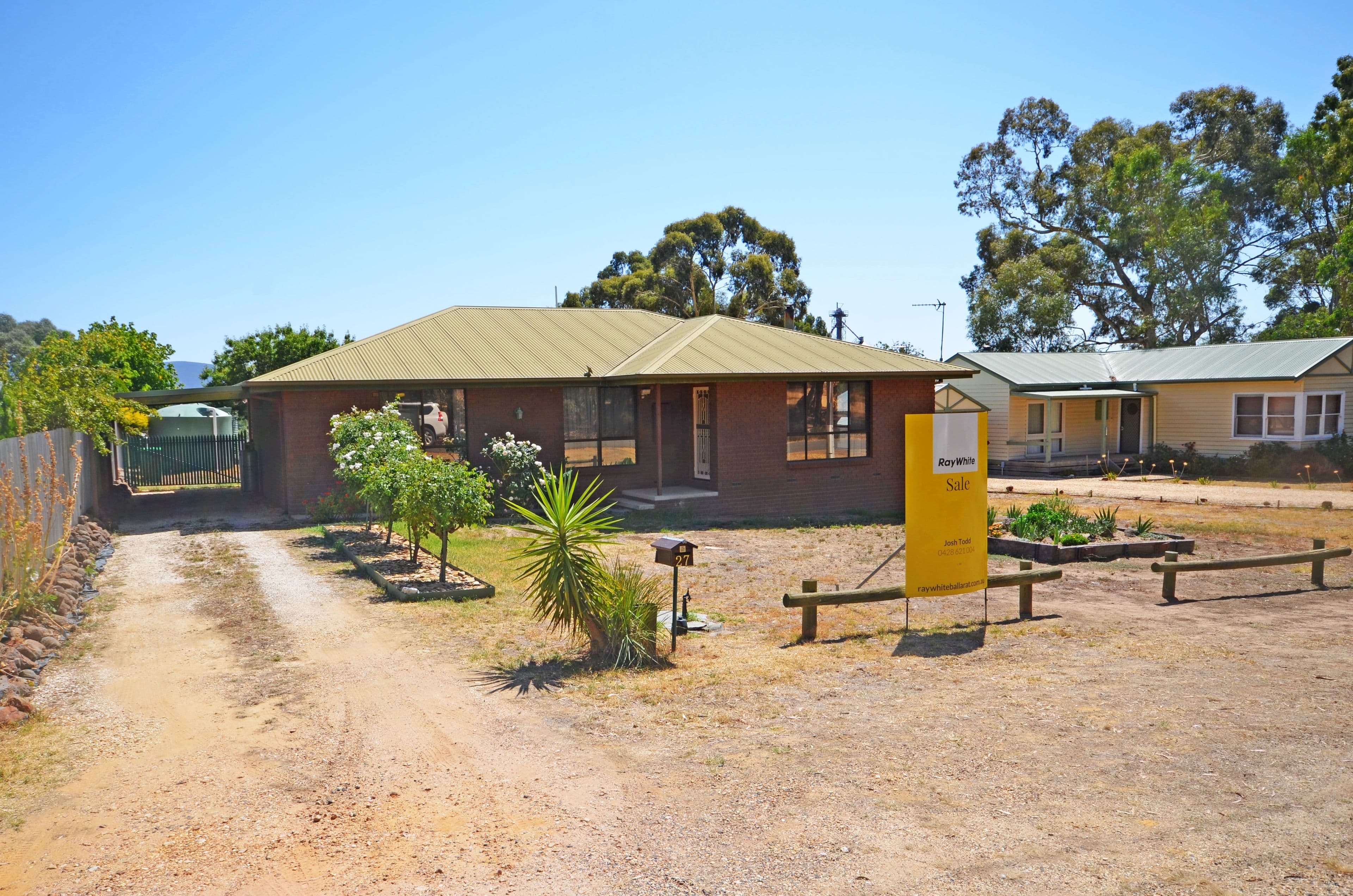 27 Mountain View Street, Avoca VIC 3467, Avoca - Image 1