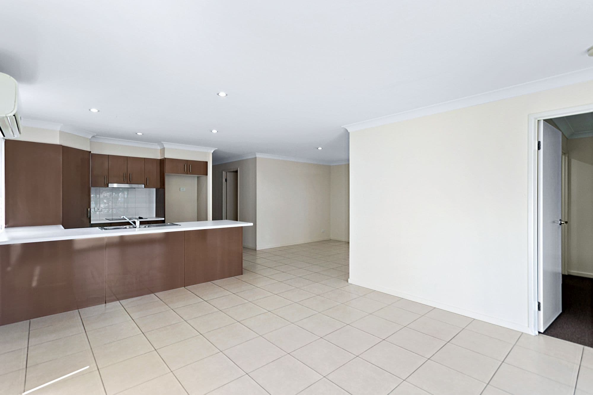 135 Mackintosh Drive, North Lakes QLD 4509, North Lakes - Thumbnail 2