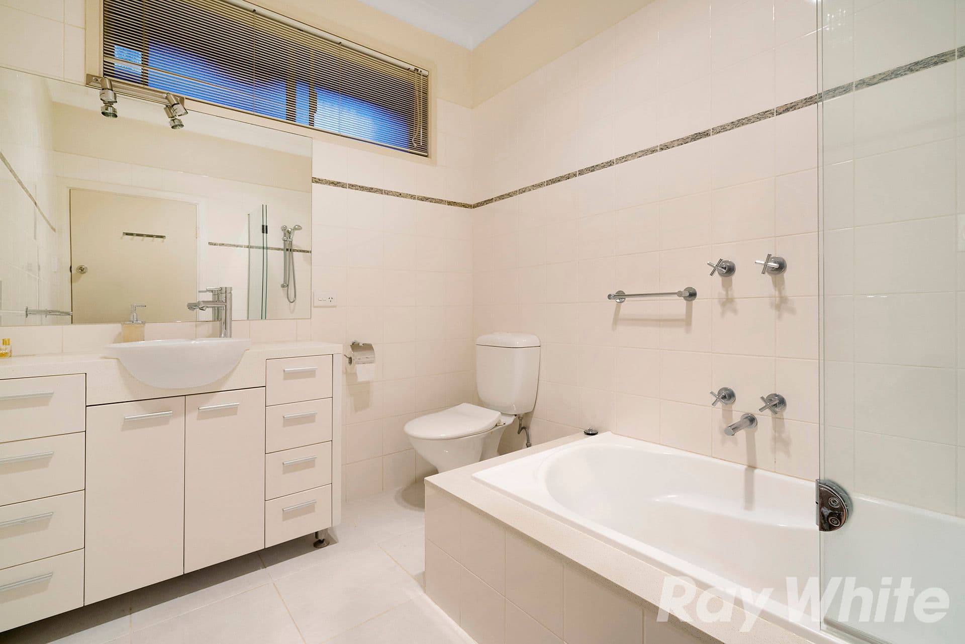 26 Marina Road, Mentone VIC 3194, Mentone - Thumbnail 7