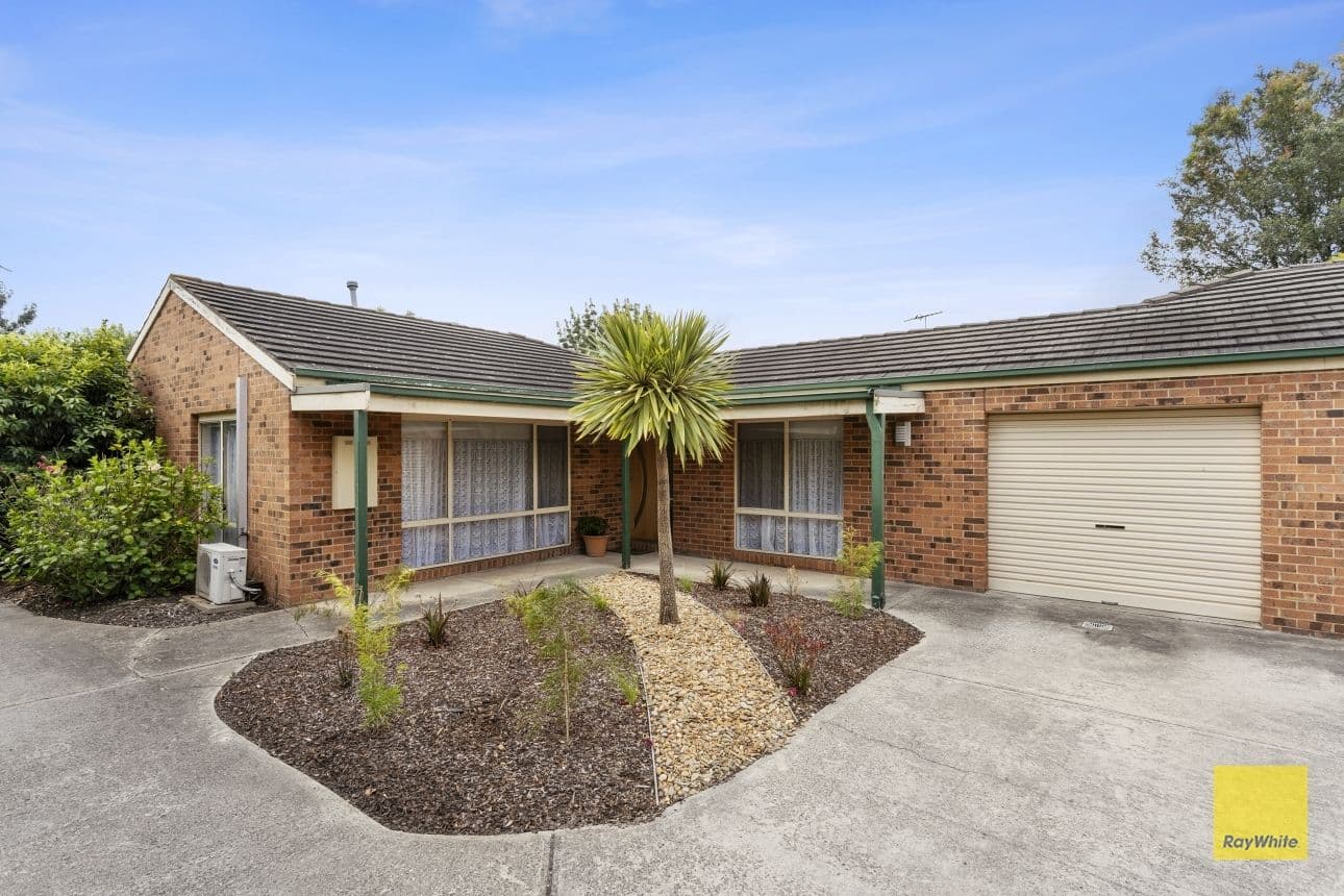 8 Nelson Avenue, Highton VIC 3216, Highton - Image 1