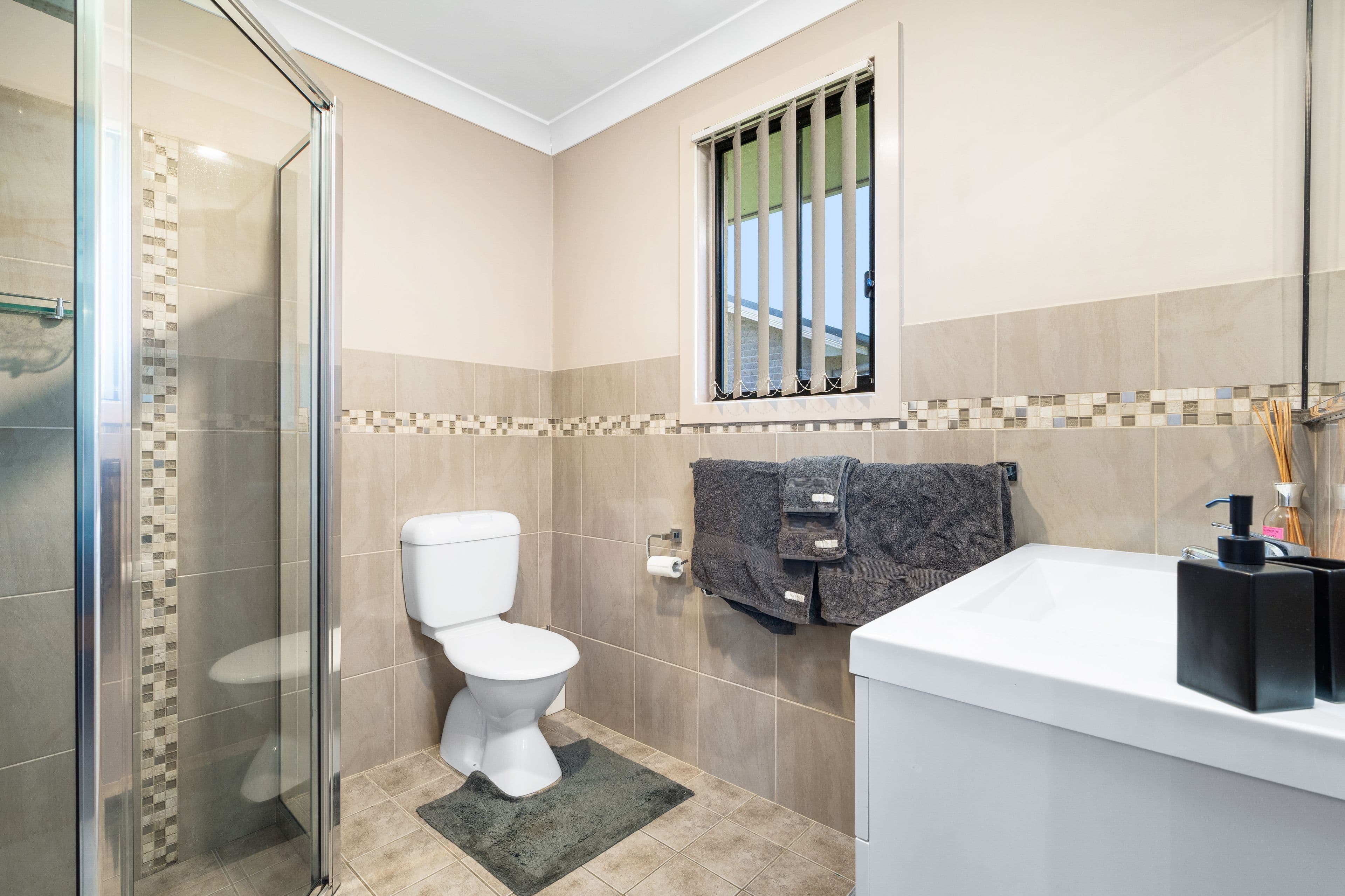 4 Mirage Drive, Cowra NSW 2794, Cowra - Thumbnail 7
