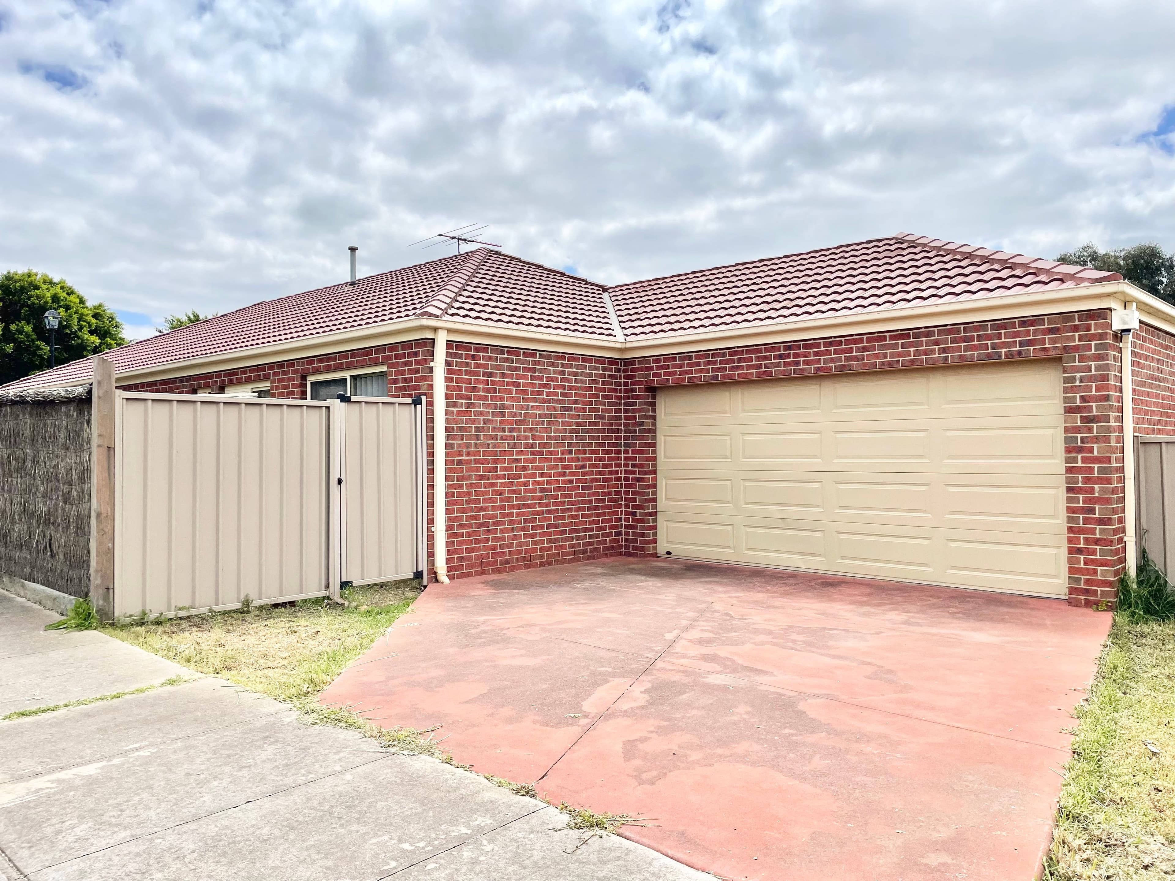 5 Honour Lane, Caroline Springs VIC 3023, Caroline Springs - Thumbnail 2