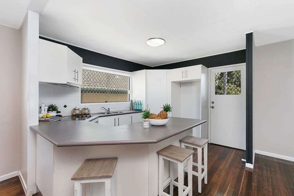 24 The Promenade, Camp Hill QLD 4152, Camp Hill - Thumbnail 2