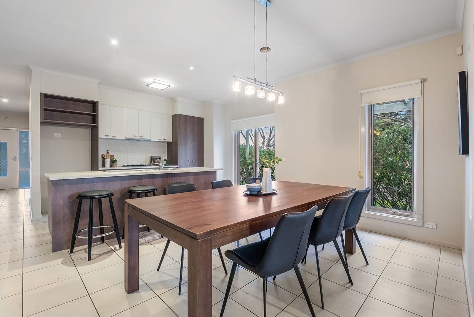 1 Grosvenor Square, Craigieburn VIC 3064, Craigieburn - Thumbnail 4