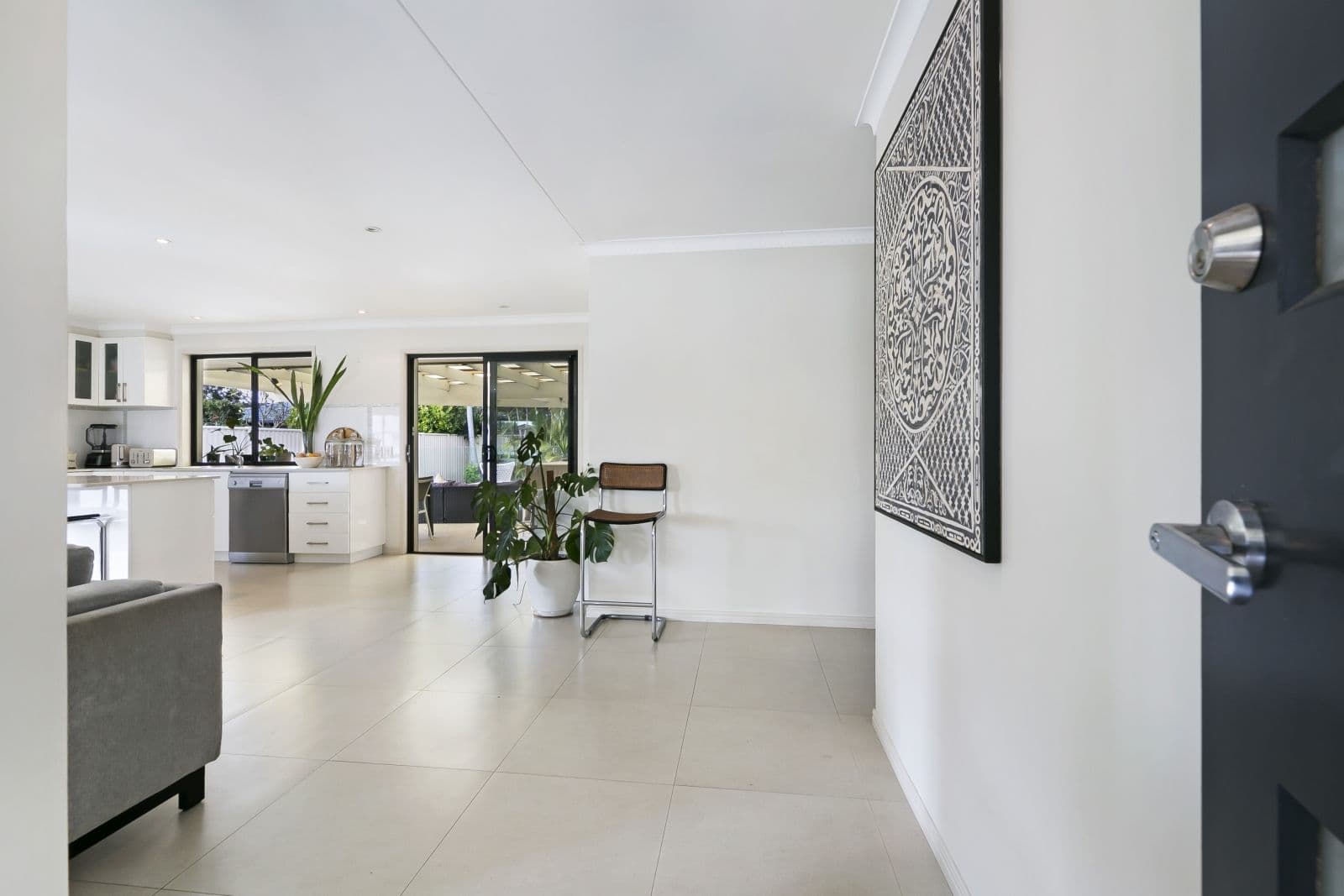 14 Shearwater Street, Burleigh Waters QLD 4220, Burleigh Waters - Thumbnail 5