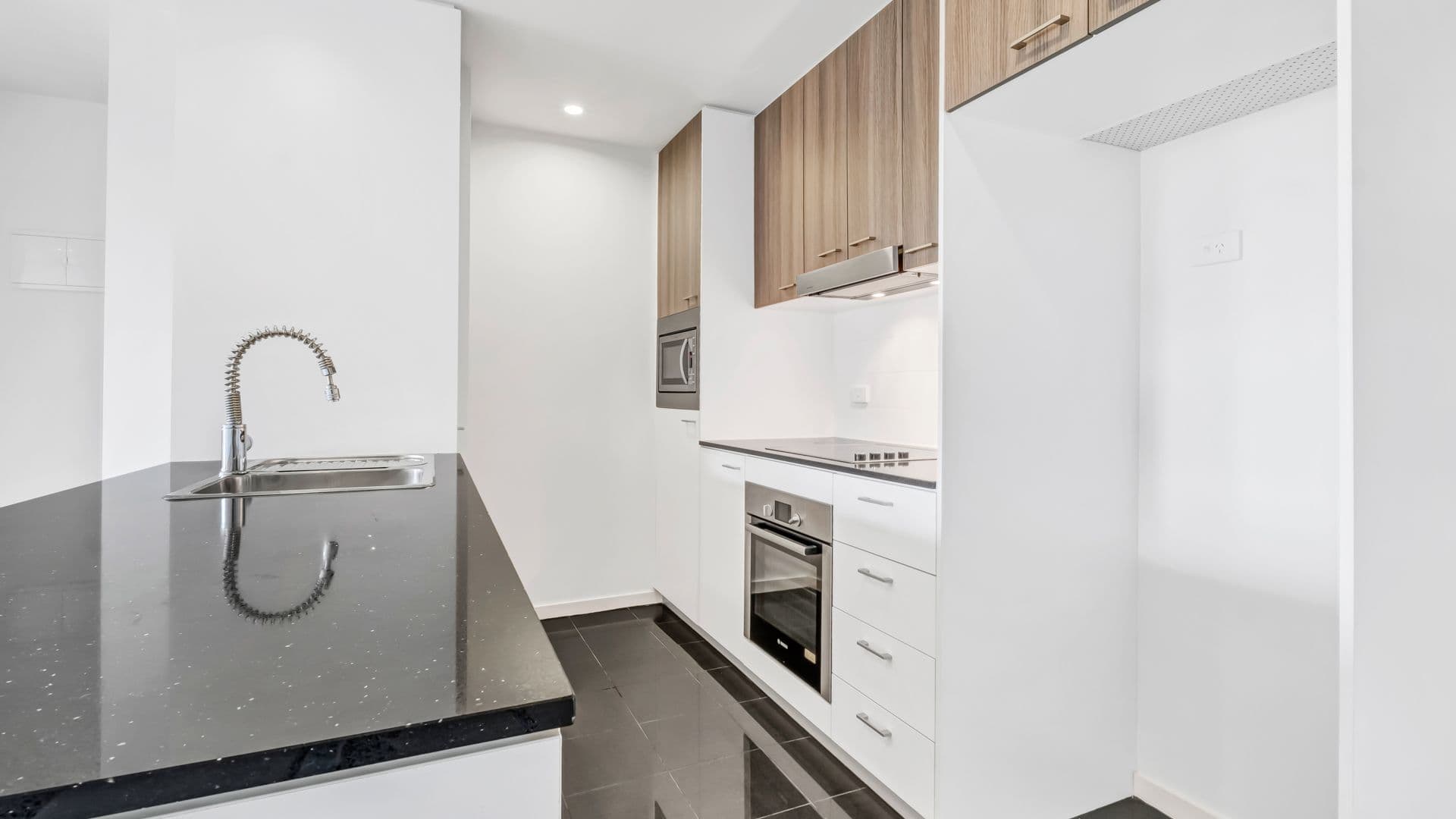 110/10 Ipima Street, Braddon ACT 2612, Braddon - Thumbnail 2