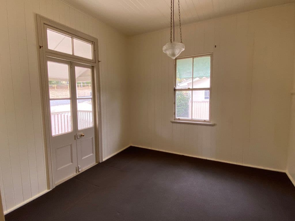 10 ROBSON Street, Kilcoy QLD 4515, Kilcoy - Thumbnail 4