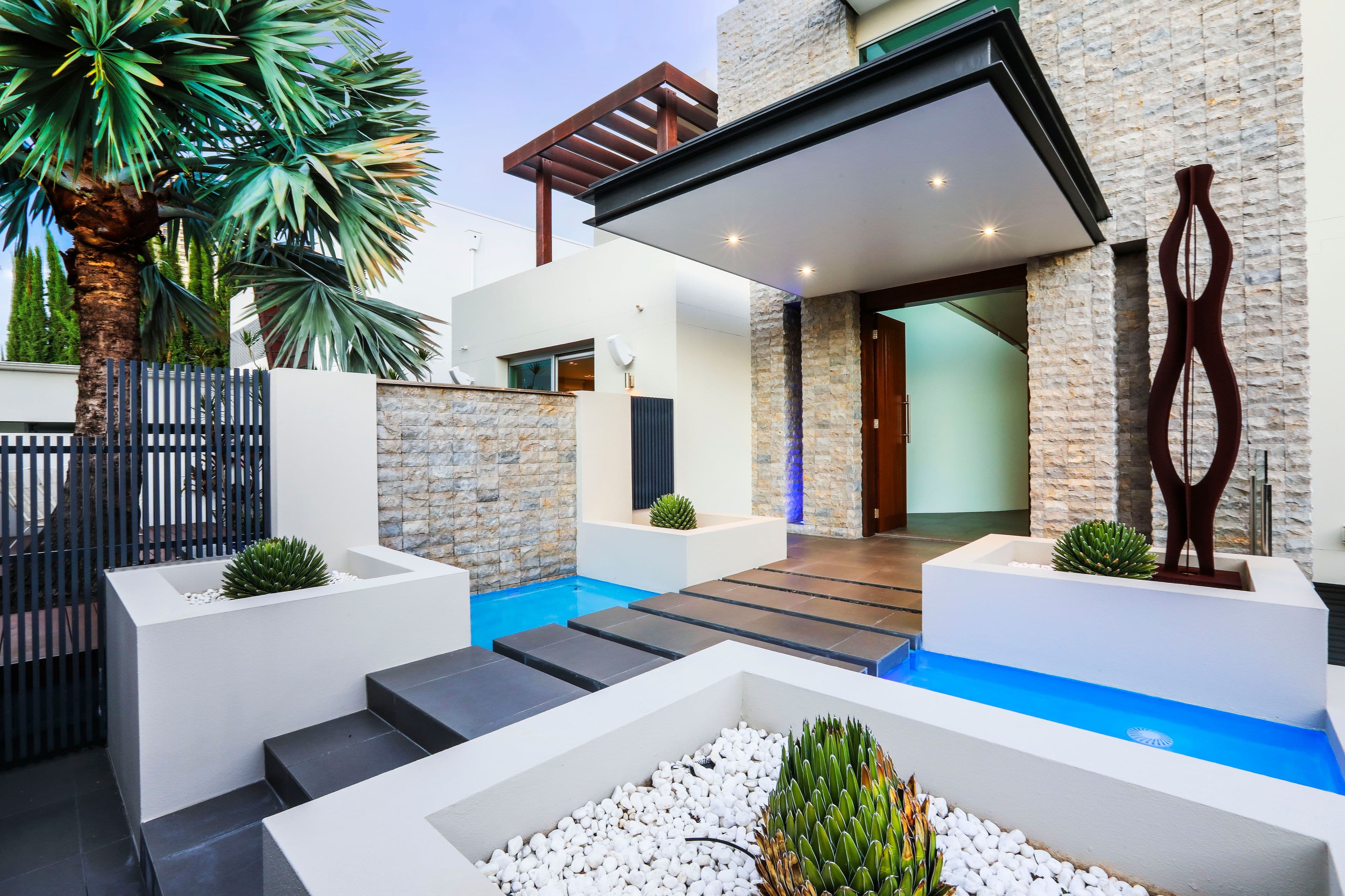34 Admiralty Drive, SURFERS PARADISE QLD 4217, Surfers Paradise - Thumbnail 3