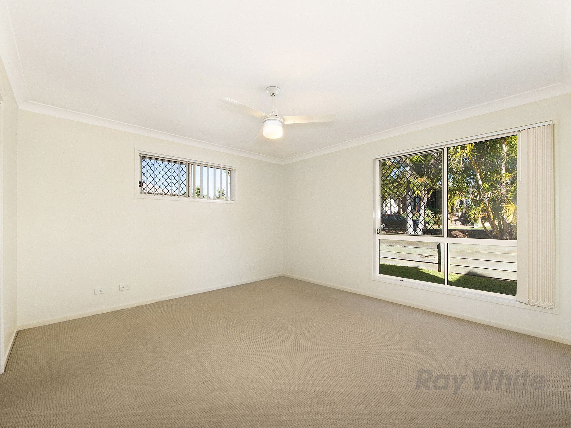 48 Lauradale Crescent, Ormeau QLD 4208, Ormeau - Thumbnail 4