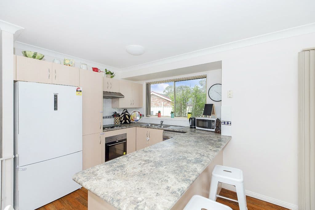 20 The Ridgeway, Bolton Point - Thumbnail 2