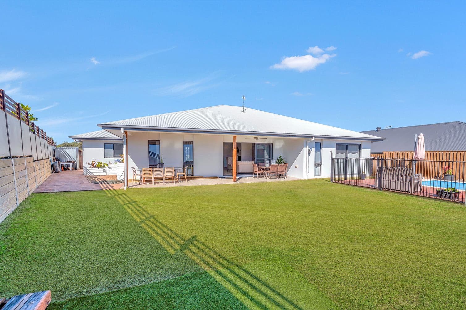 21 Looby Crescent, Pimpama QLD 4209, Pimpama - Thumbnail 2