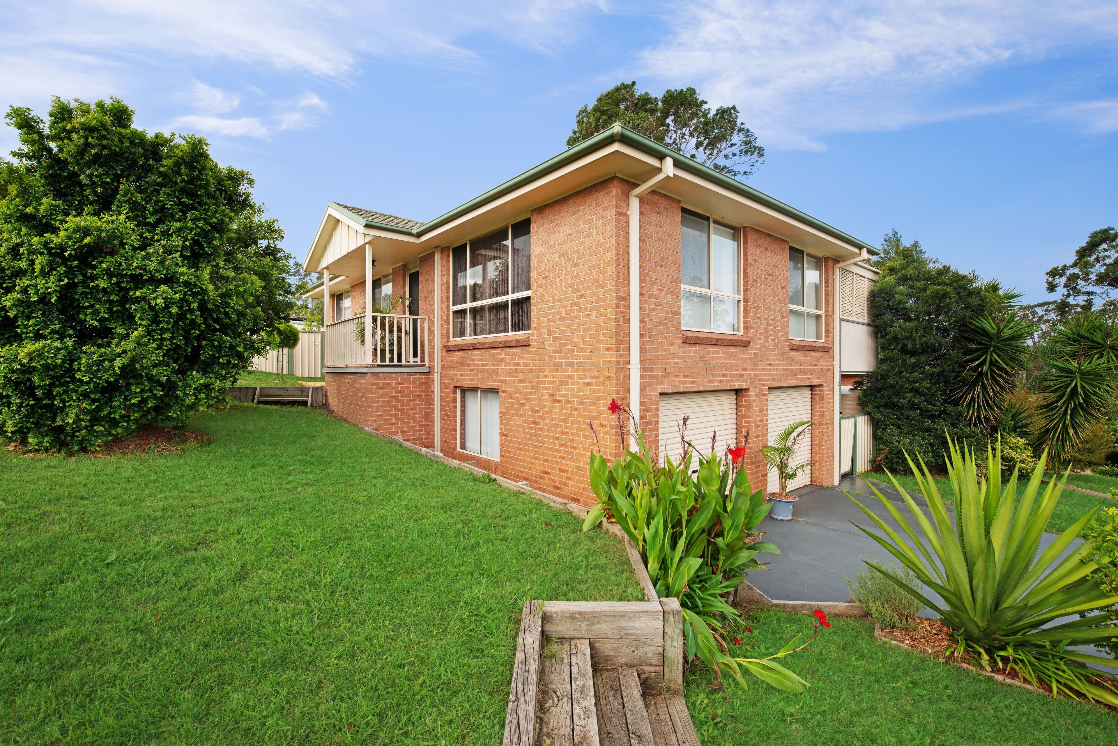 33 St Fagans Parade, Rutherford - Image 1