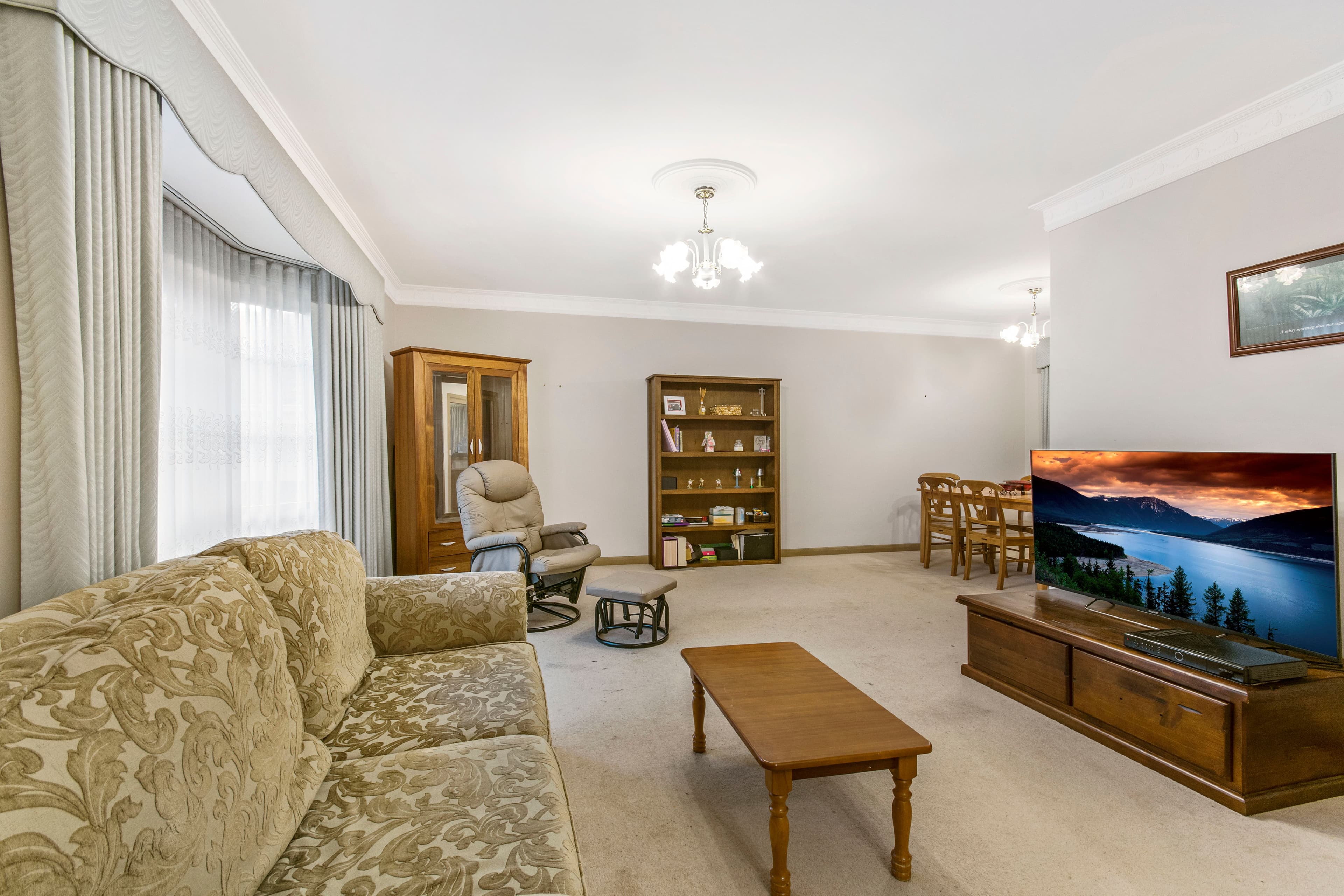 16 Monica Close, Endeavour Hills VIC 3802, Endeavour Hills - Thumbnail 2