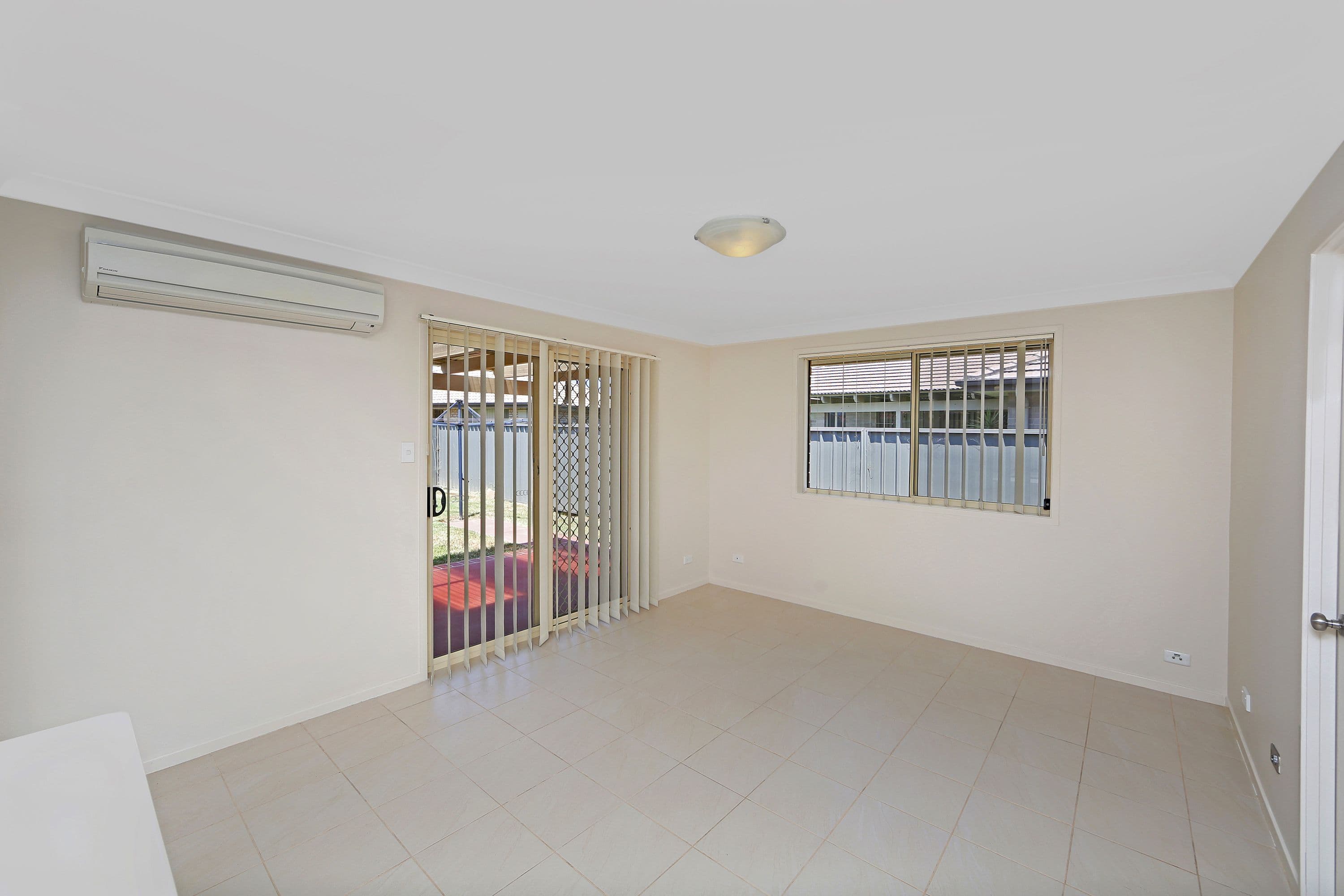 19 Peony Place, Hamlyn Terrace - Thumbnail 5