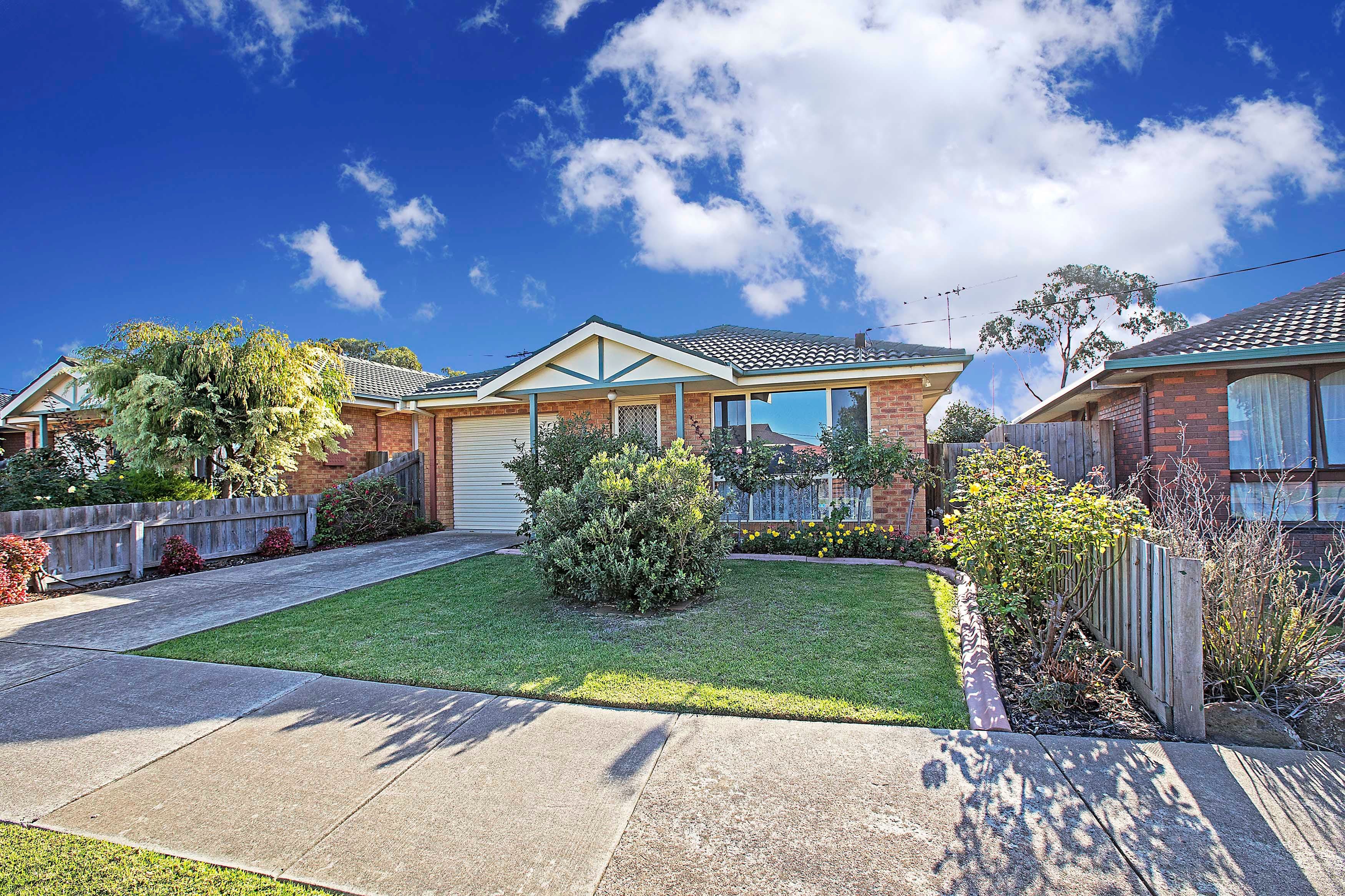 8 Finchfield Lane, Belmont VIC 3216, Belmont - Image 1