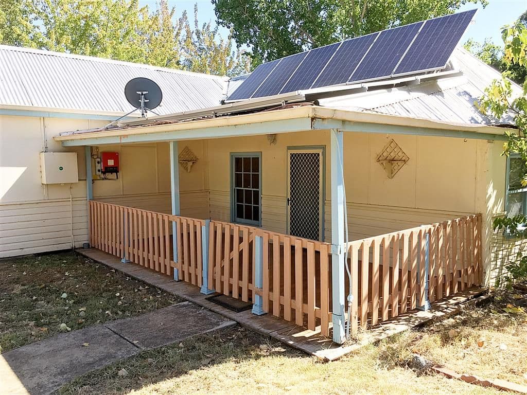 22 Quartz Street, Adelong - Thumbnail 2