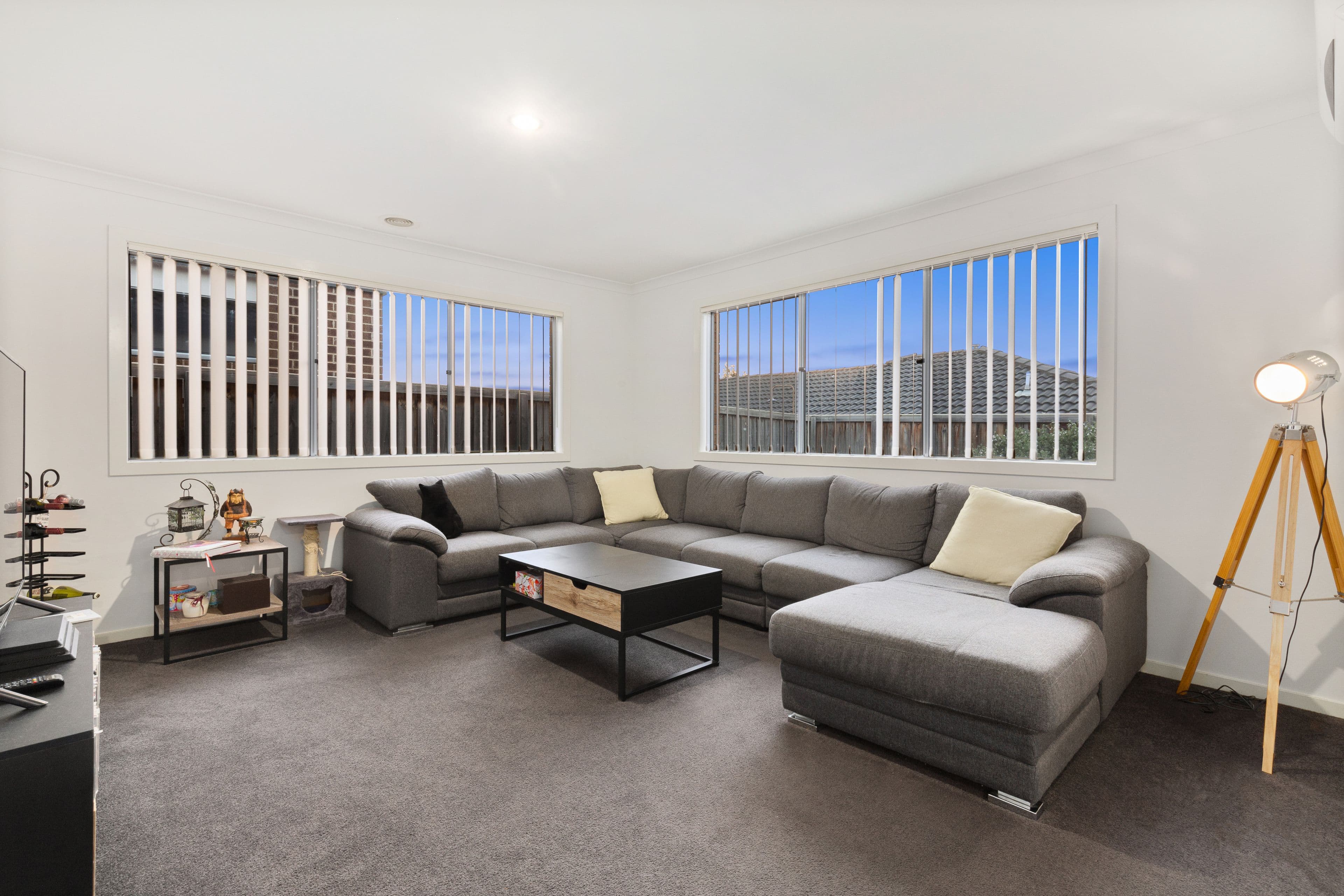11 McKenna Place, Pakenham VIC 3810, Pakenham - Thumbnail 2