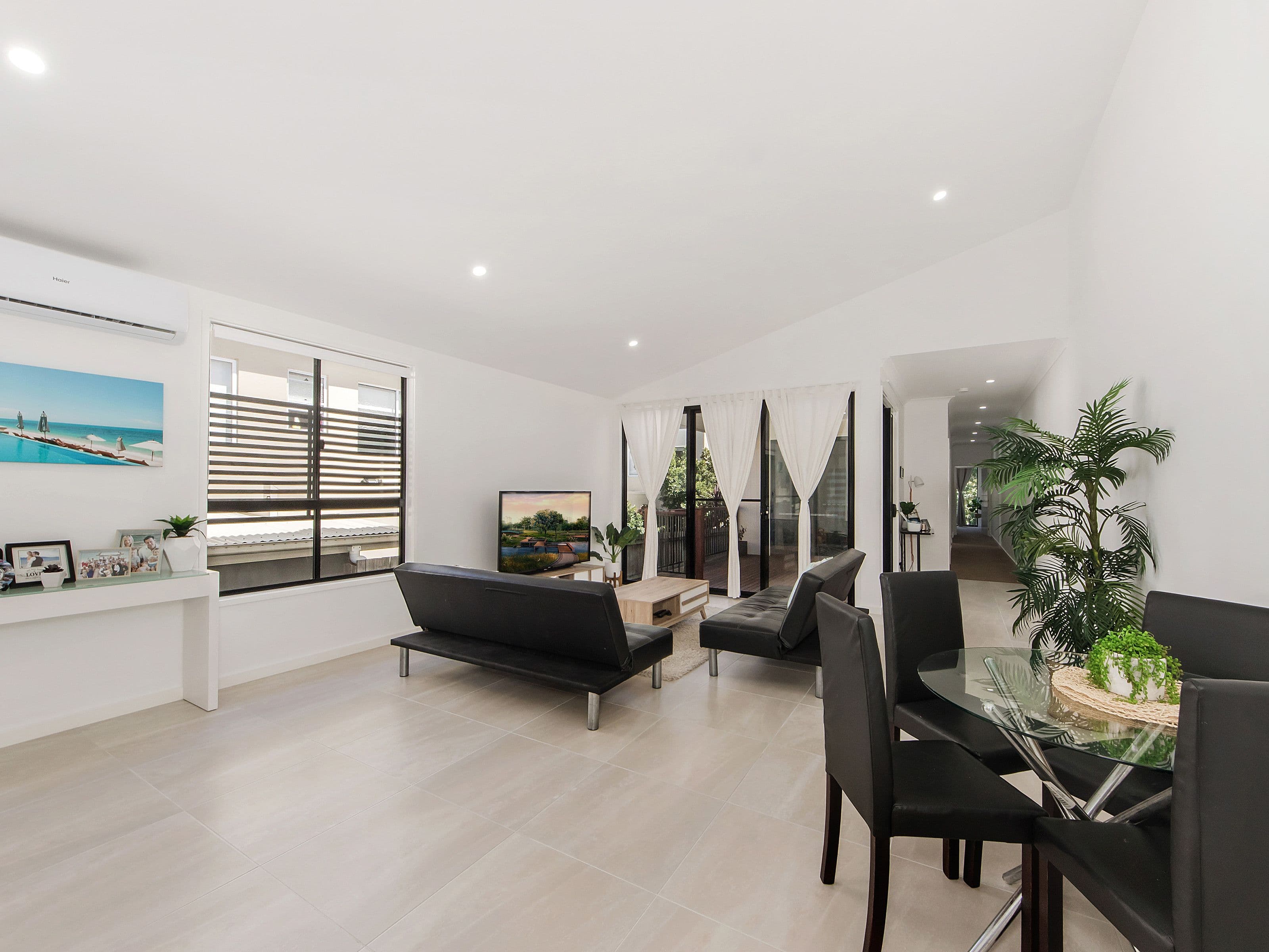 11 Chirn Crescent, Labrador QLD 4215, Labrador - Thumbnail 6