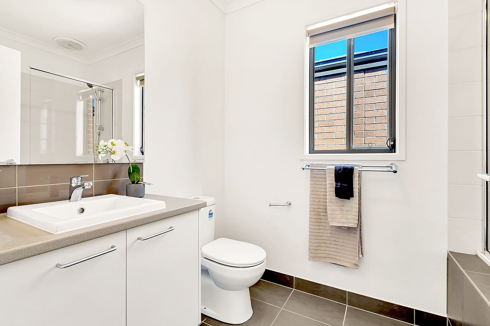 16 Bolwarra Street, Craigieburn VIC 3064, Craigieburn - Thumbnail 7