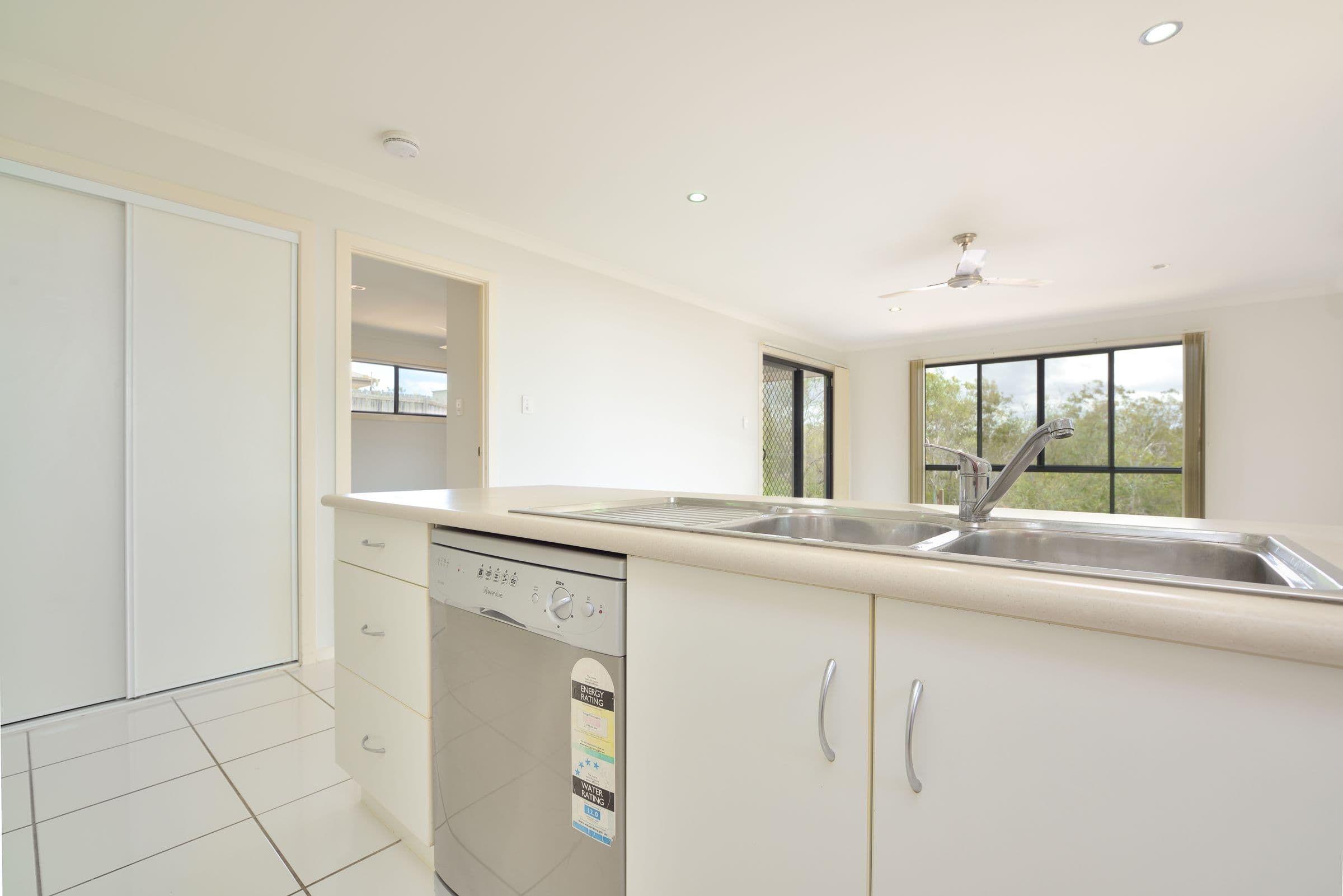 16 Stoneybrook Drive, Glen Eden QLD 4680, Glen Eden - Thumbnail 6