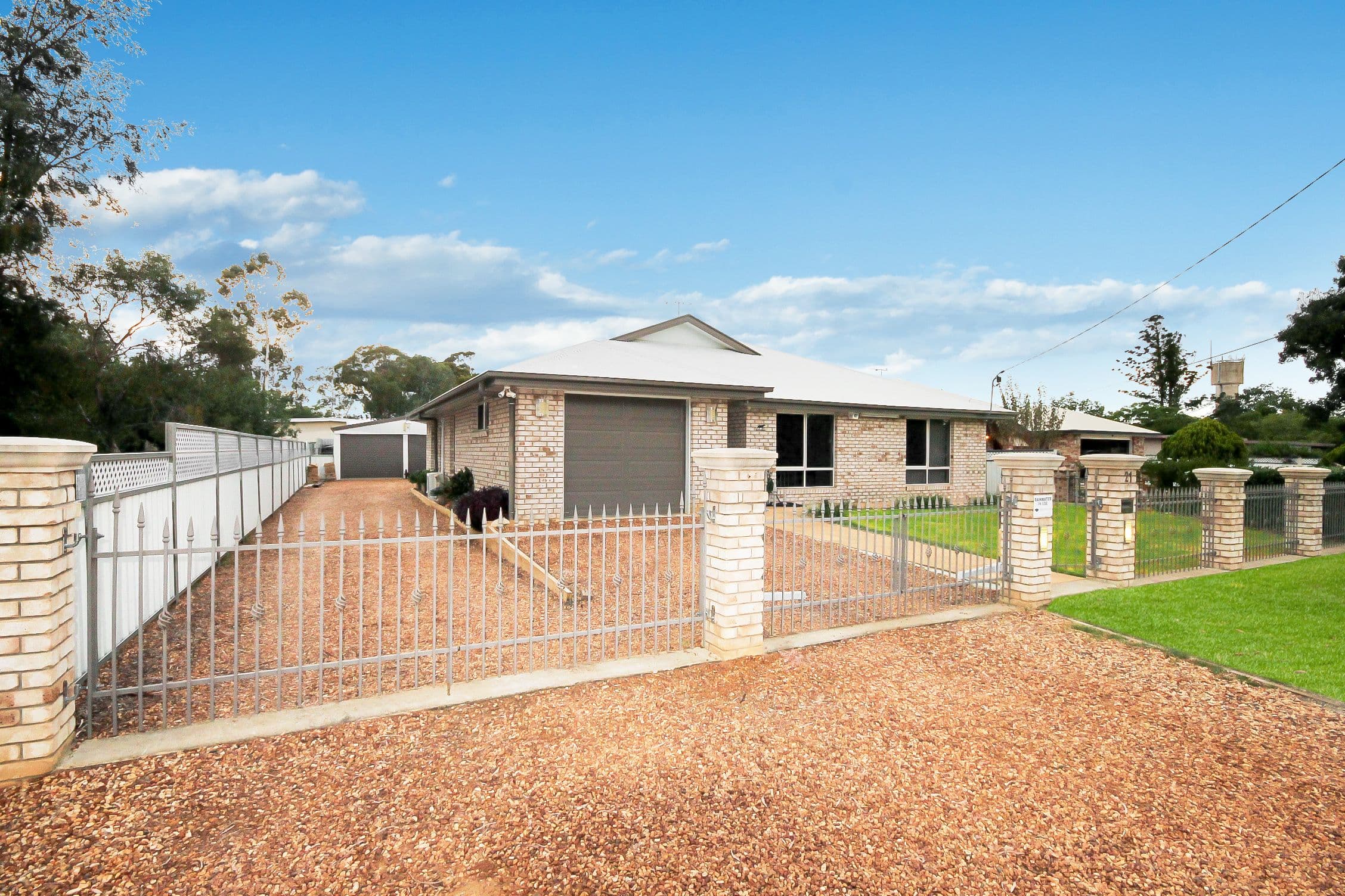 21 Pratten Street, Dalby QLD 4405, Dalby - Image 1