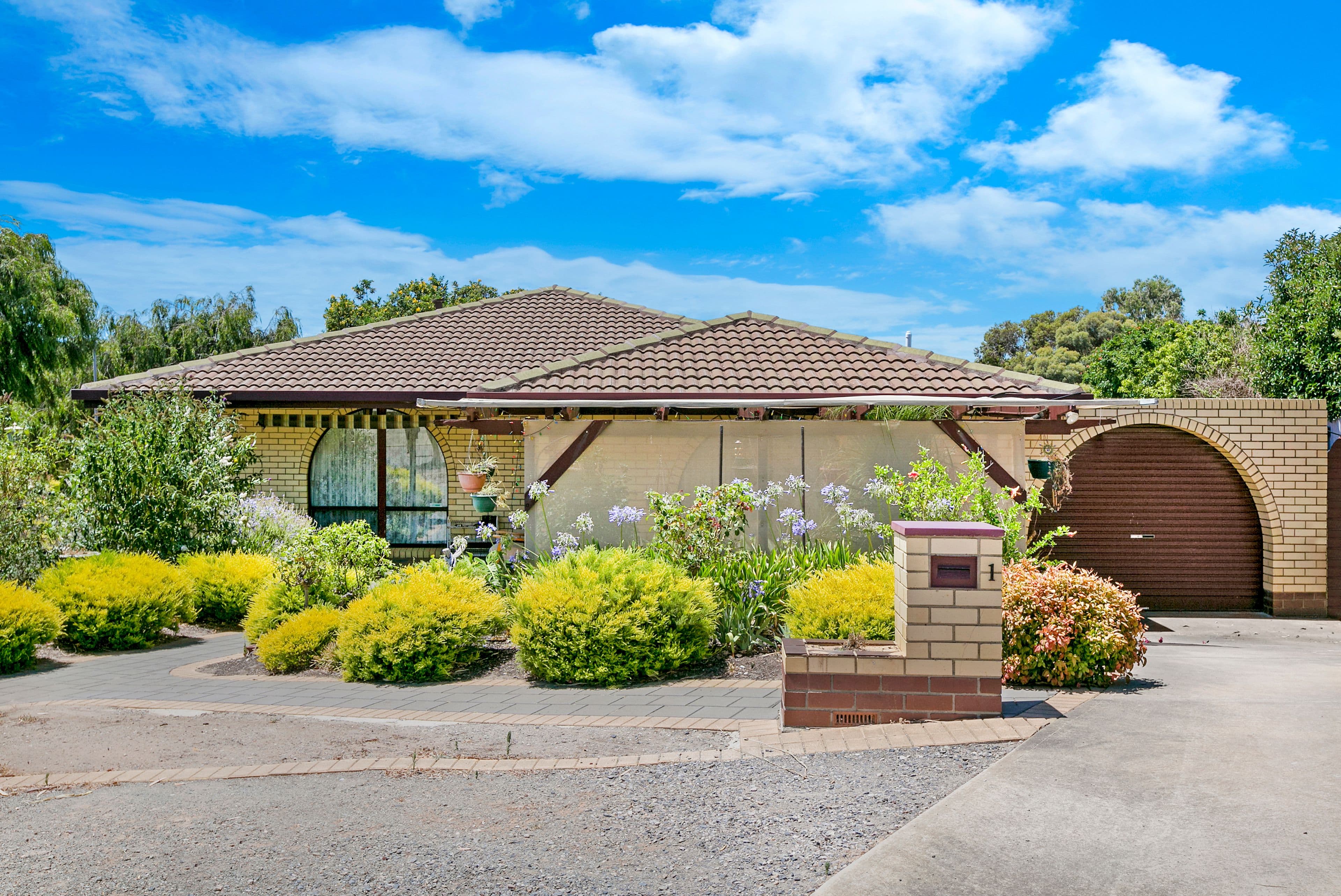 1 Merinda Court, Morphett Vale SA 5162, Morphett Vale - Image 1