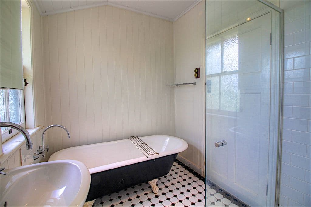 220 Warwick Road, Churchill QLD 4305, Churchill - Thumbnail 5