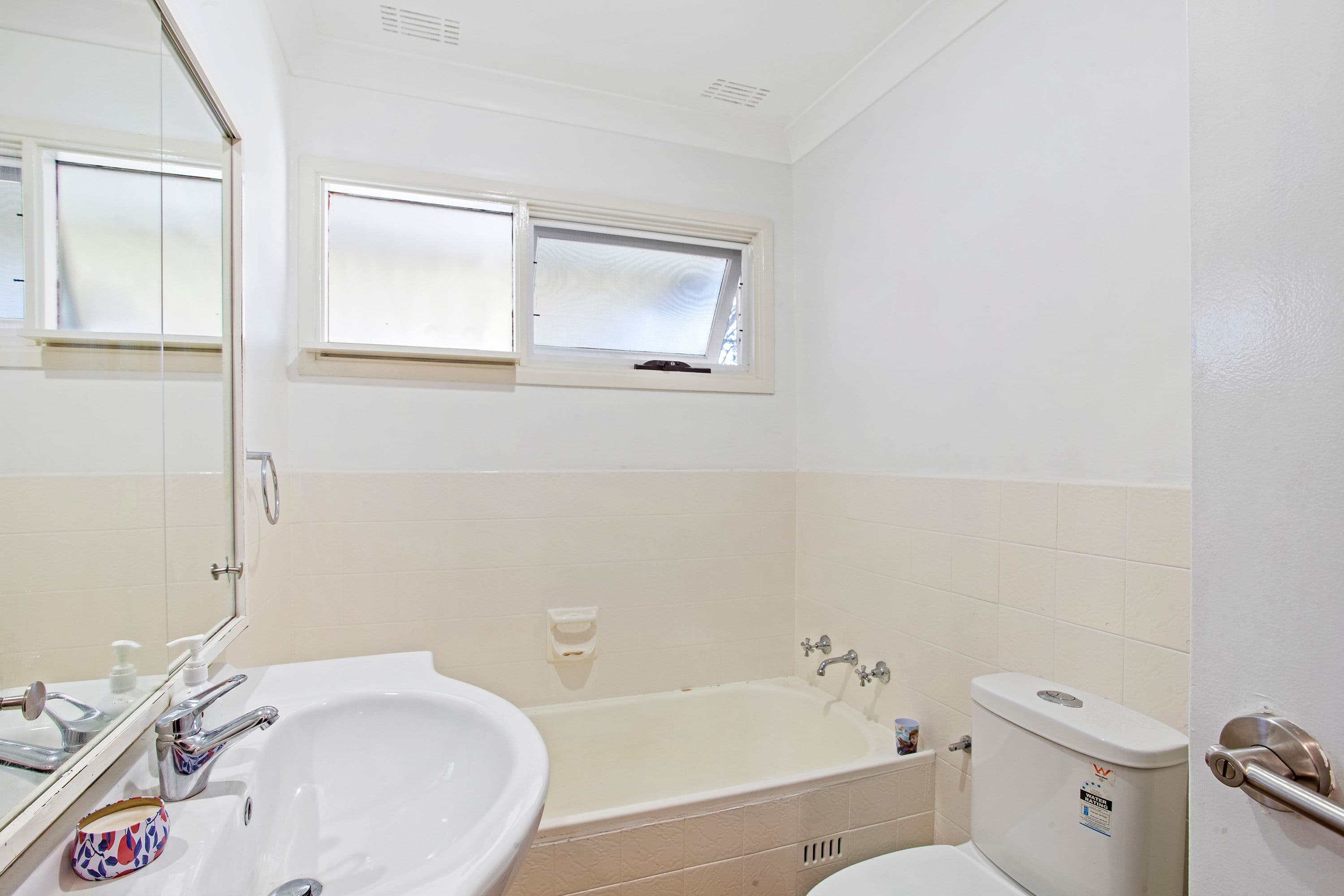4 Cutler Drive, Wyong NSW 2259, Wyong - Thumbnail 8