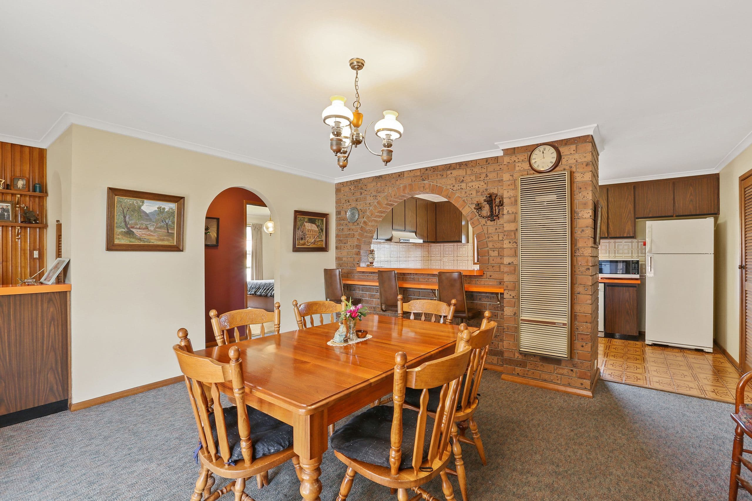 8 Woodfern Court, Highton VIC 3216, Highton - Thumbnail 2