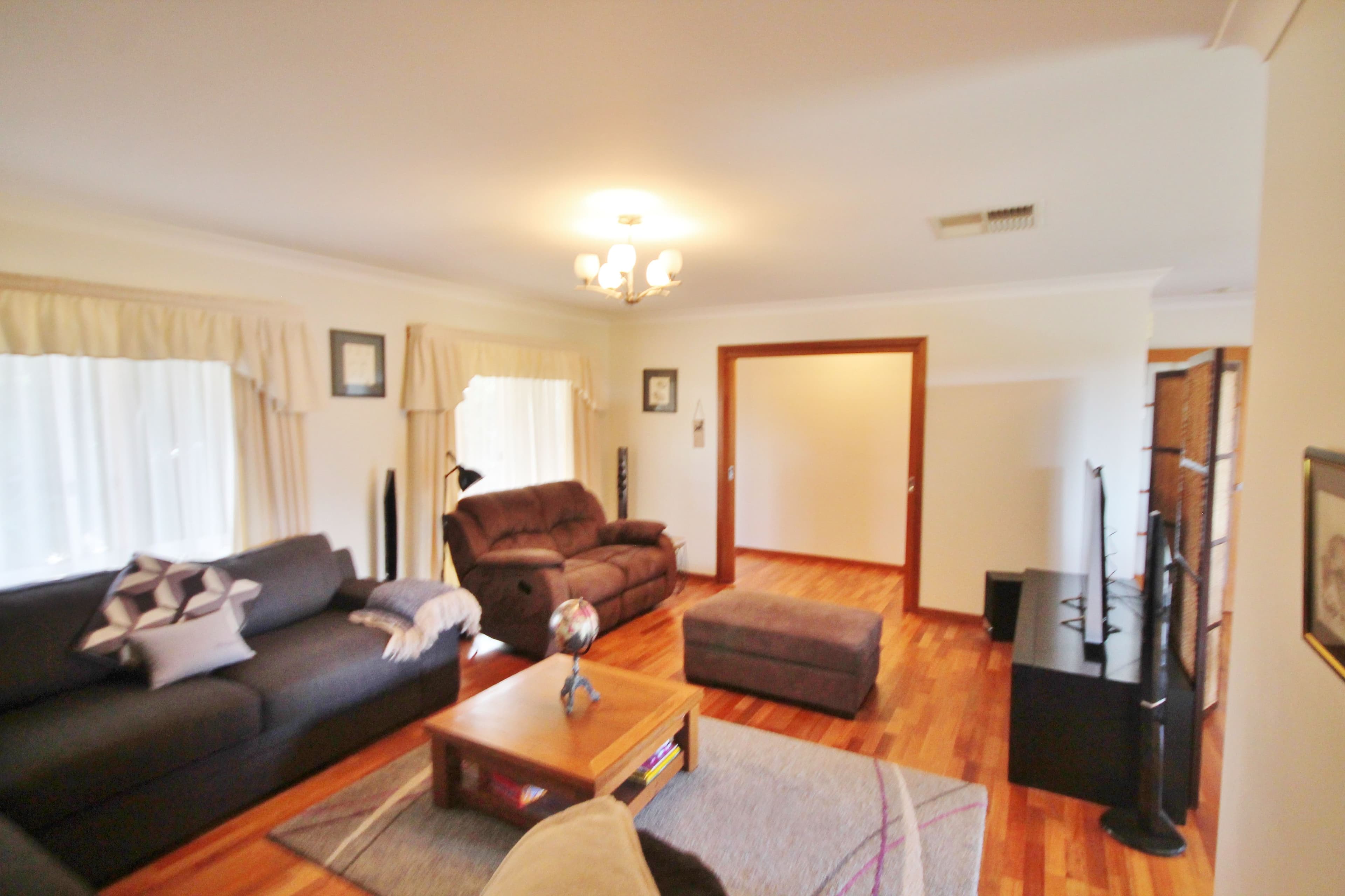 81 Fontenoy Street, Young - Thumbnail 7