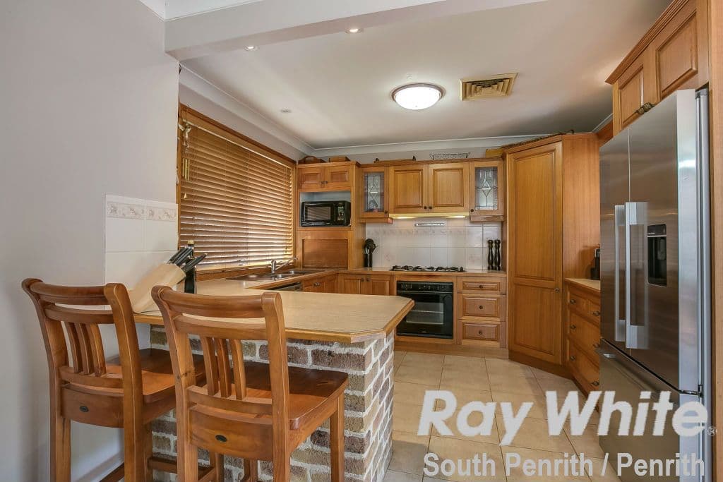 1 Harrier Place, Claremont Meadows - Thumbnail 3