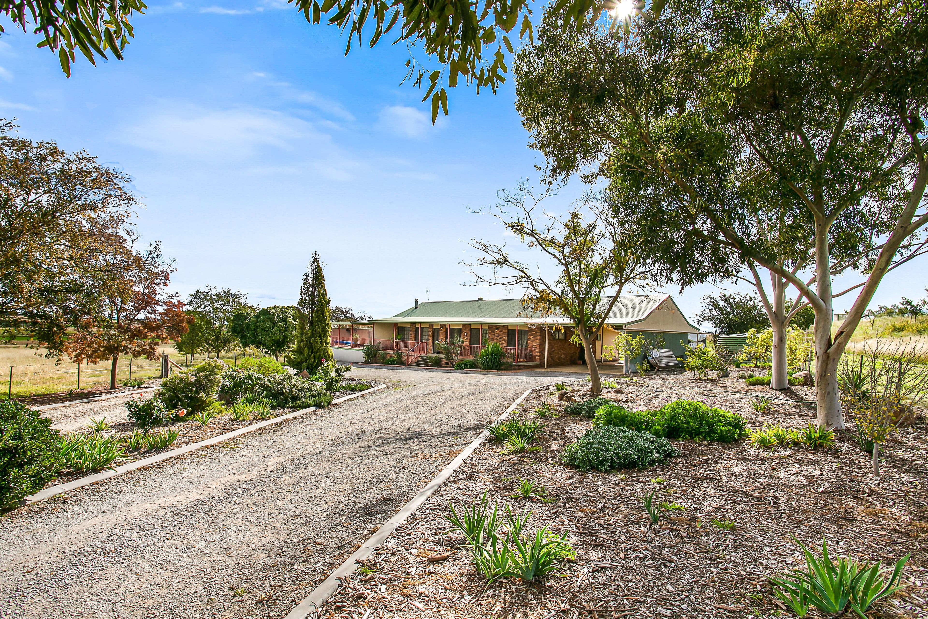 2033 Oxley Highway, Tamworth NSW 2340, Tamworth - Thumbnail 5