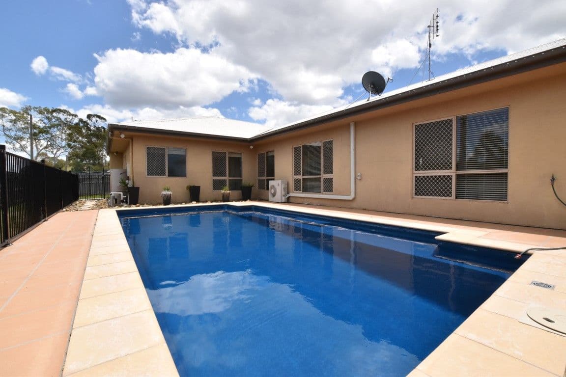 7 Observatory Place, New Auckland QLD 4680, New Auckland - Thumbnail 2