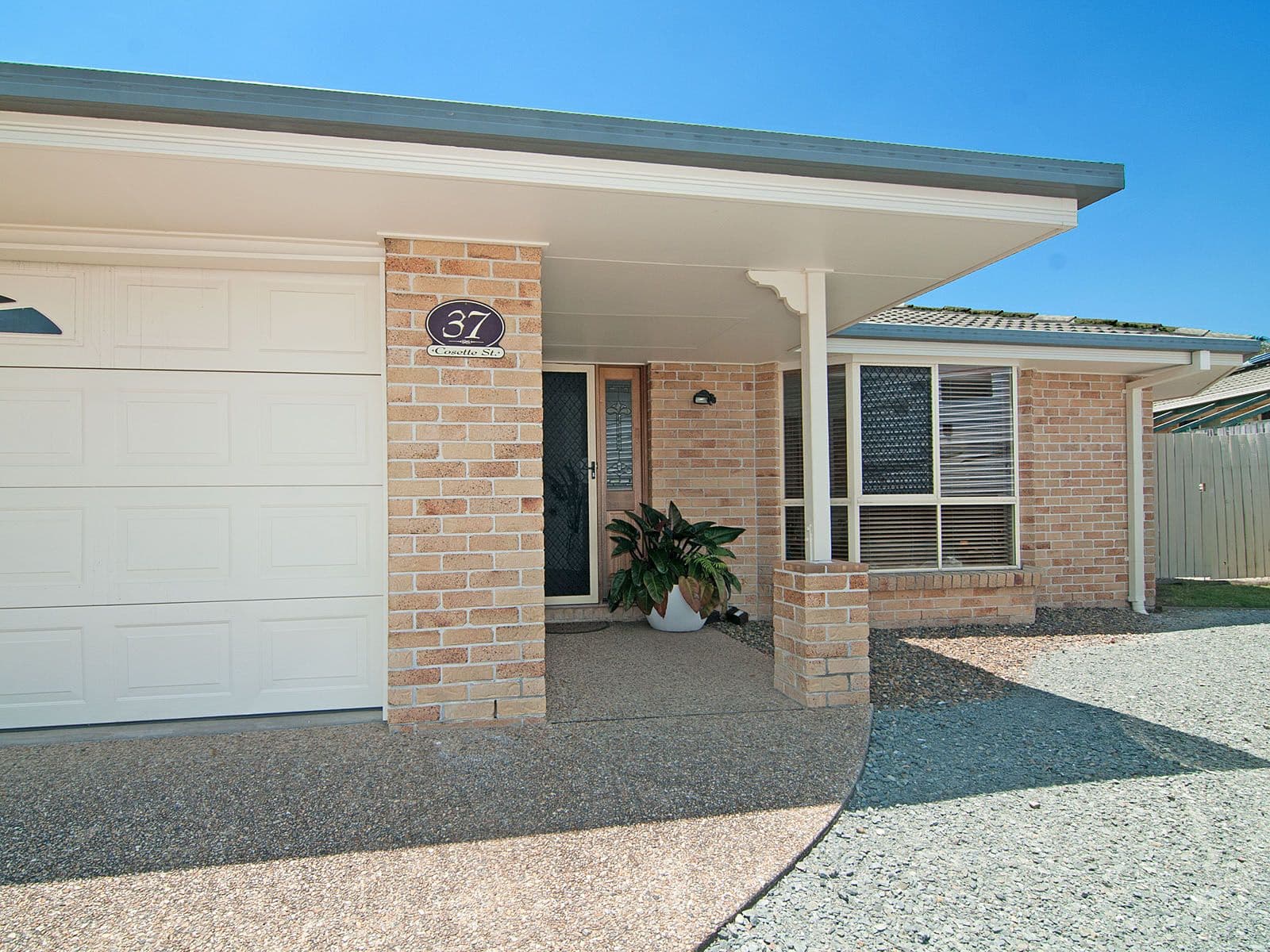 37 Cosette Street, Bracken Ridge QLD 4017, Bracken Ridge - Thumbnail 3