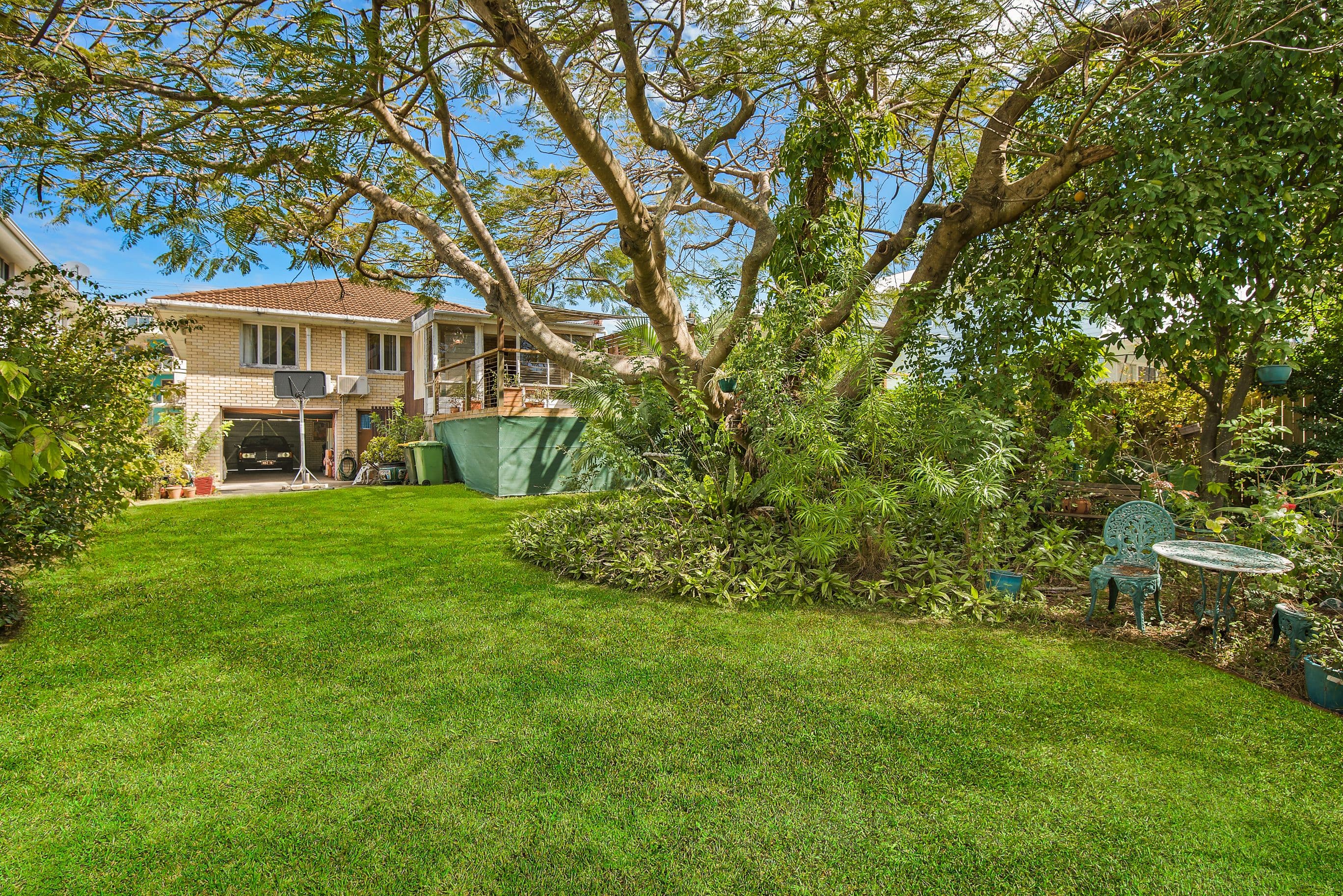 8 Annie Street, Woody Point QLD 4019, Woody Point - Thumbnail 2