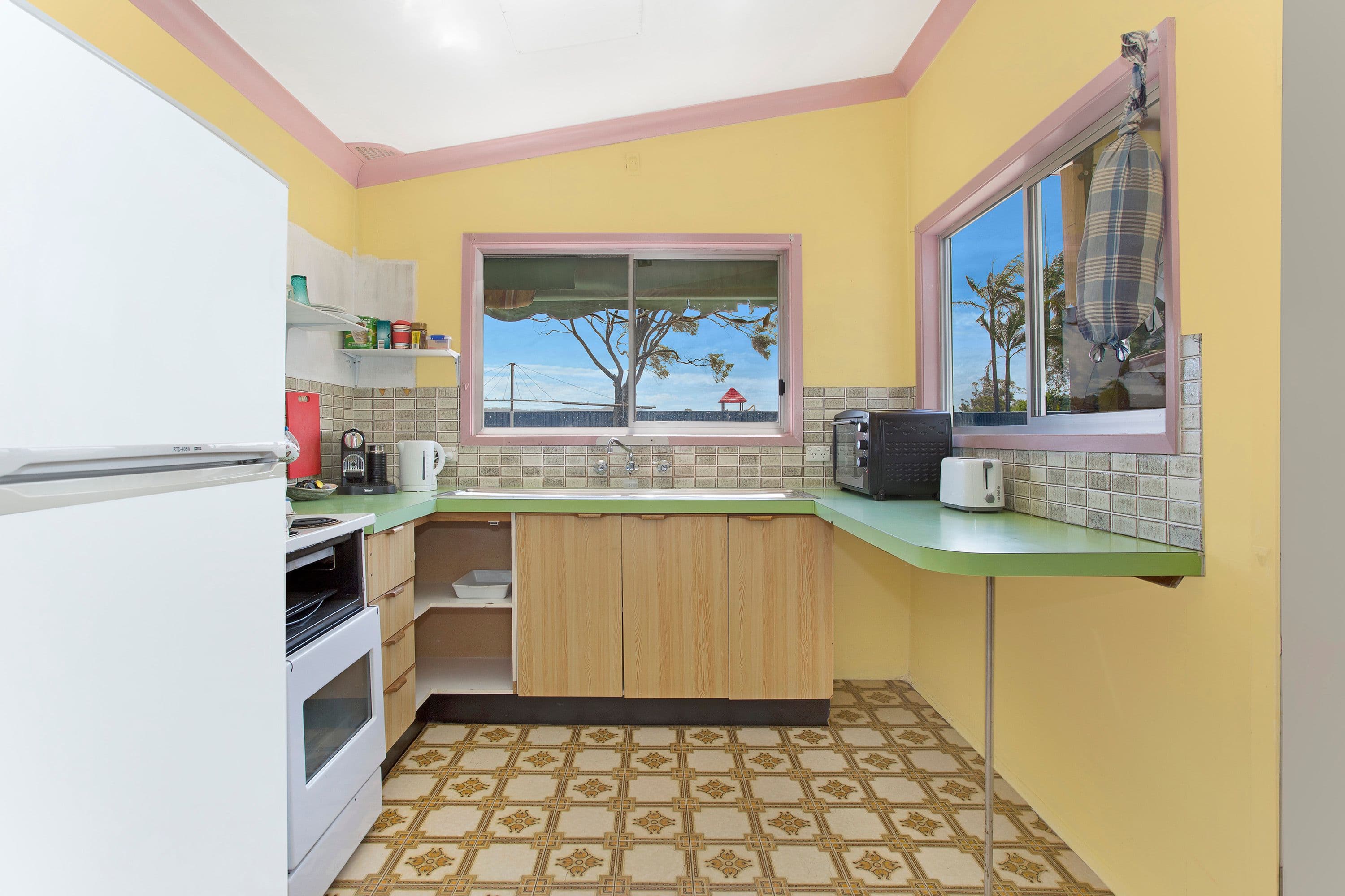 59 Dampier Boulevard, Killarney Vale - Thumbnail 4