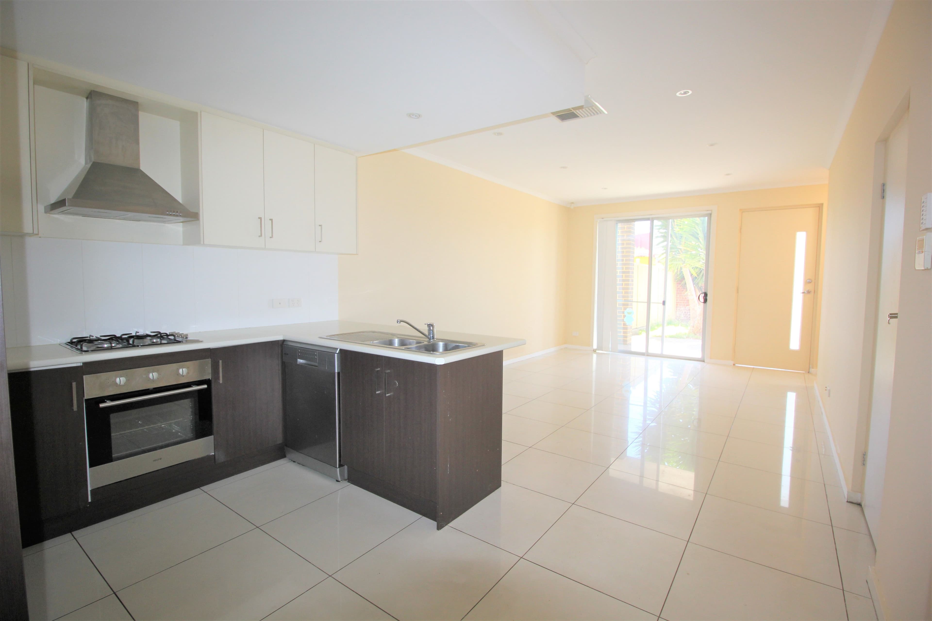 Unit 2 326 Tapleys Hill Road, Seaton SA 5023, Seaton - Thumbnail 2