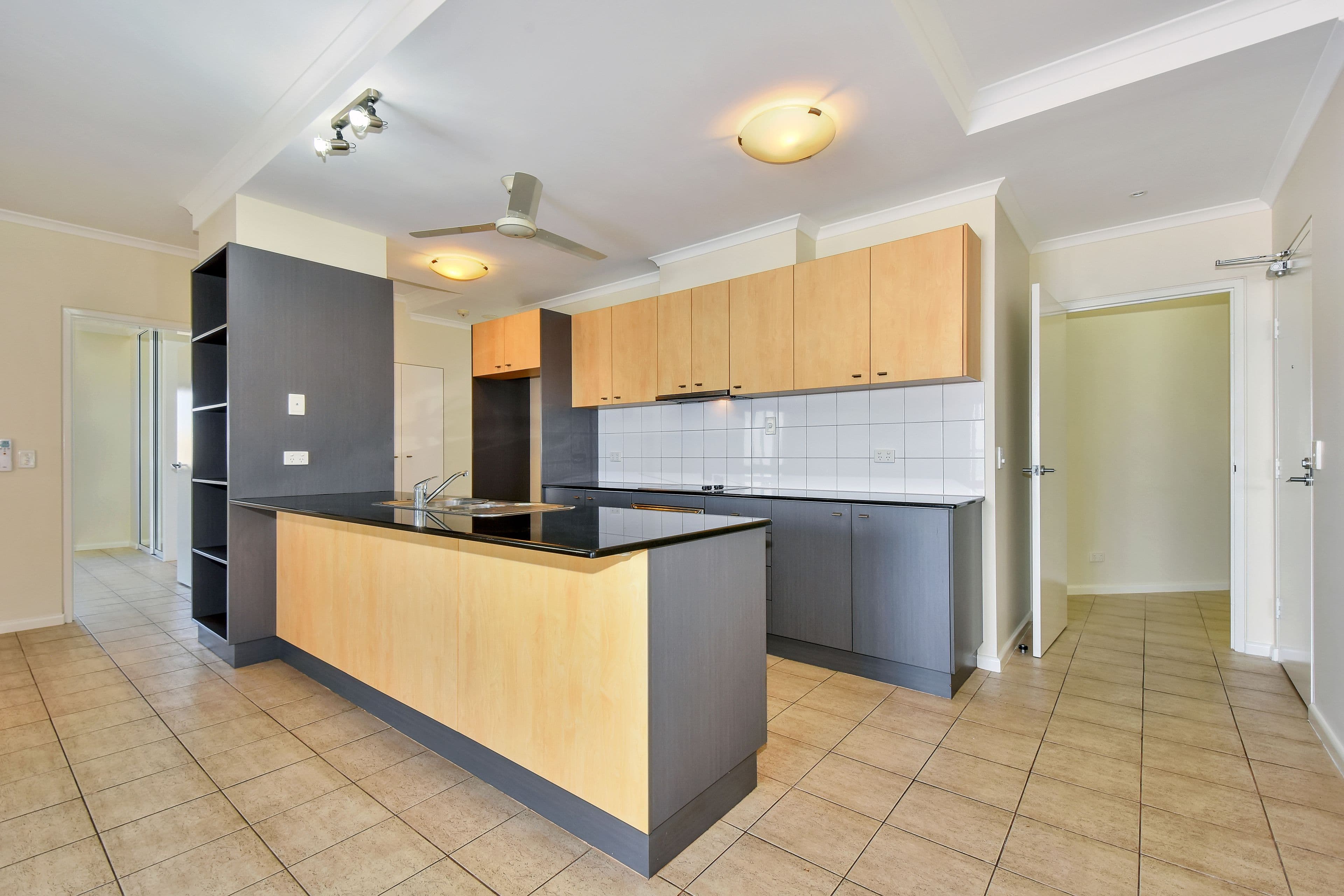 59/9 Carey Street, DARWIN CITY NT 0800, Darwin City - Thumbnail 4