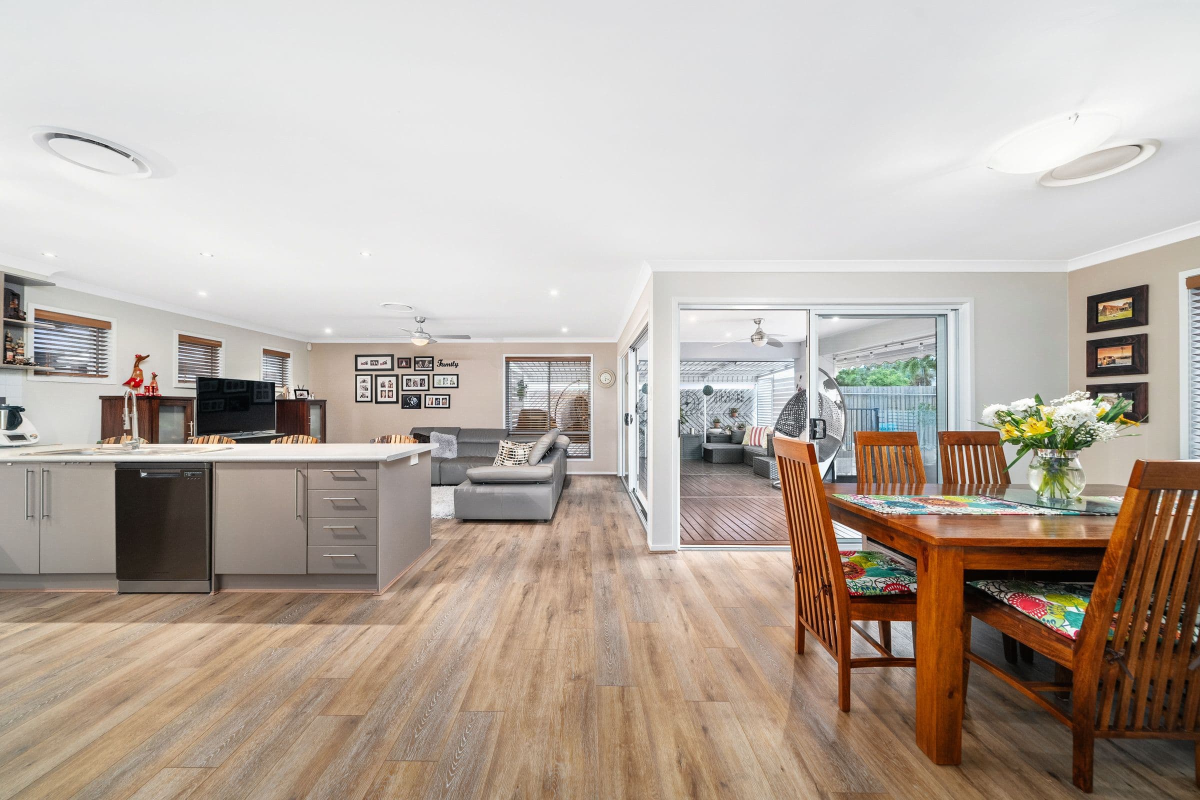 2 Lacebark Street, North Lakes QLD 4509, North Lakes - Thumbnail 8