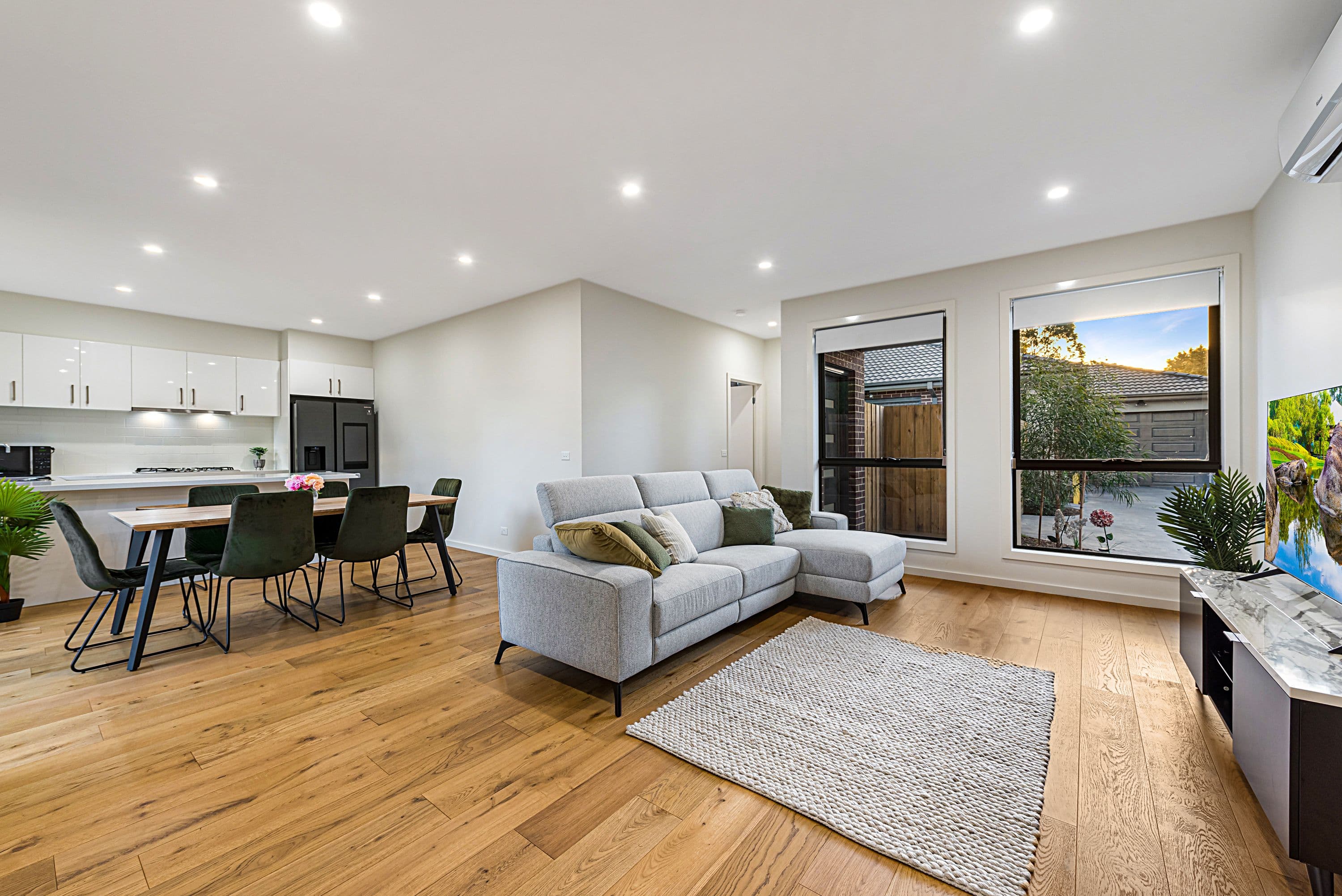 12 Sinclair Road, Bayswater VIC 3153, Bayswater - Thumbnail 3