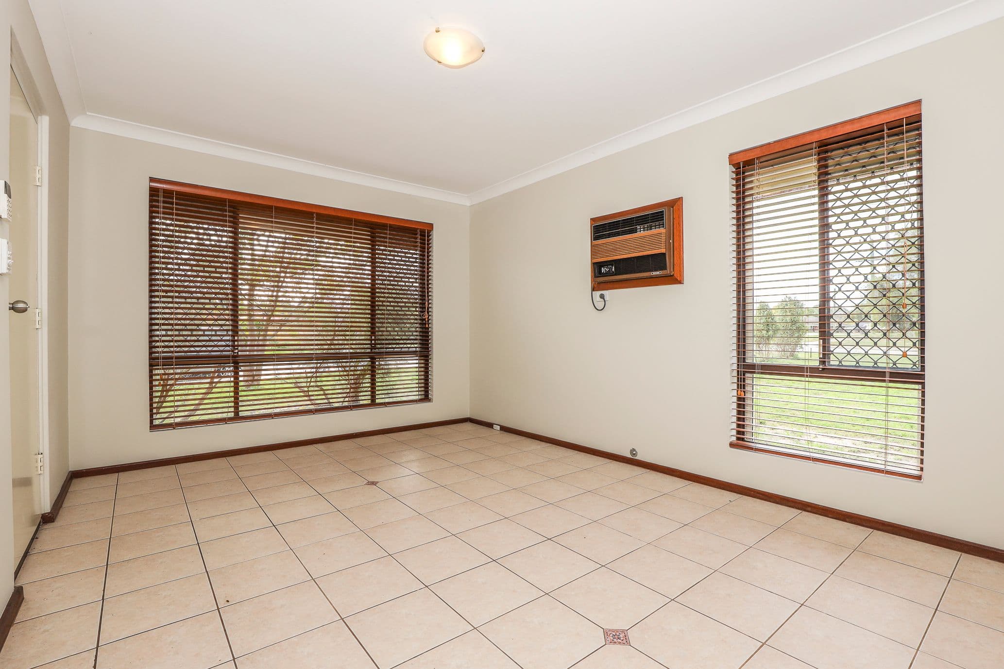 12 Brabham Street, Gosnells WA 6110, Gosnells - Thumbnail 2
