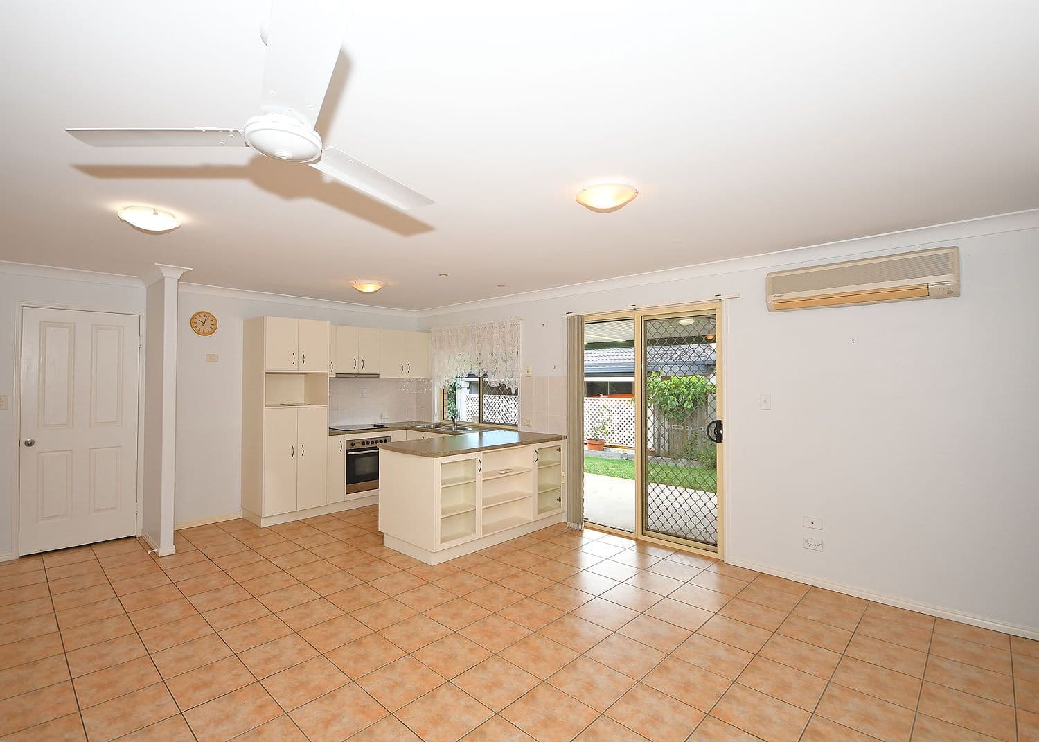 33 Wattle Street, Point Vernon QLD 4655, Point Vernon - Thumbnail 3
