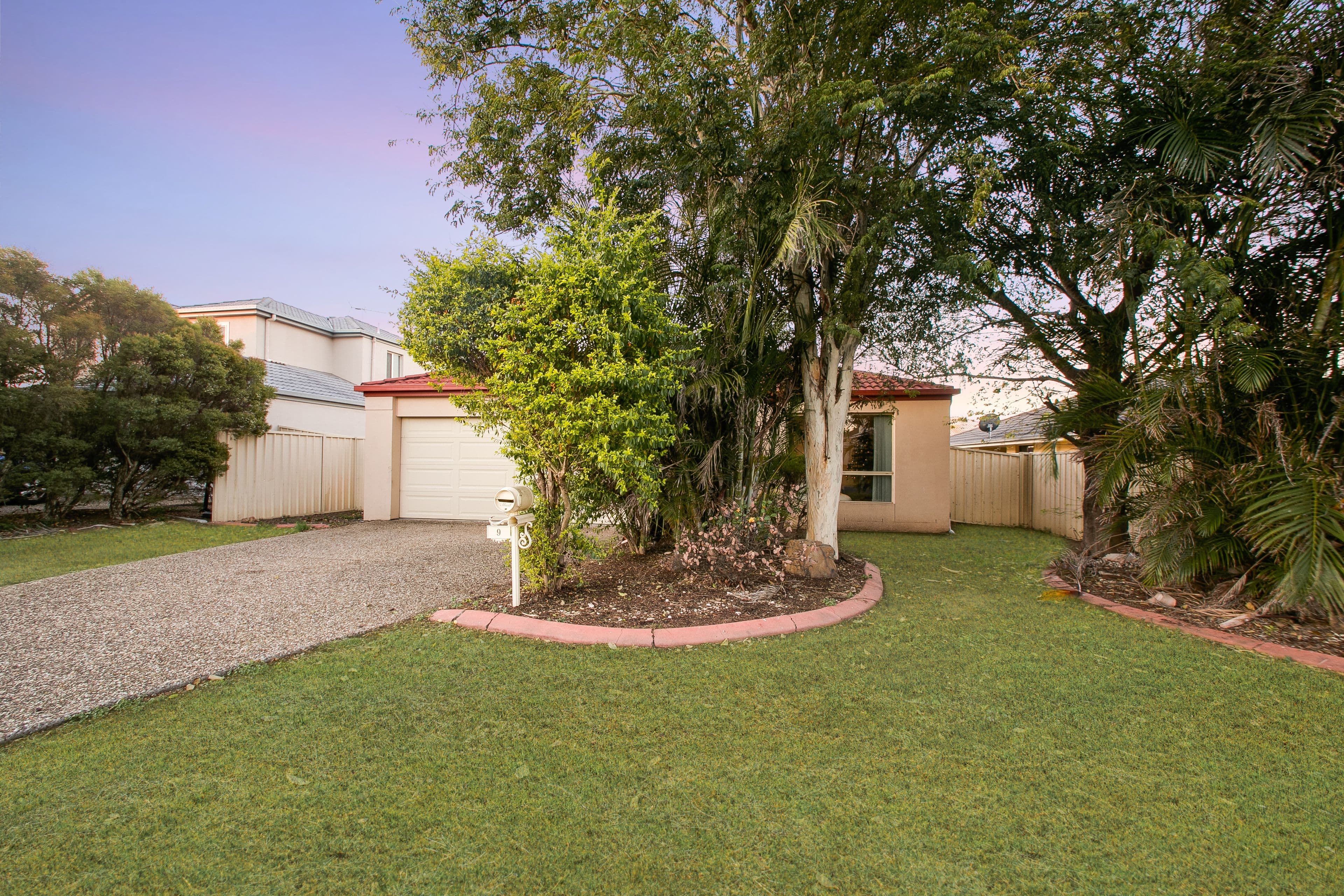 9 Amie Place, Raceview QLD 4305, Raceview - Thumbnail 2