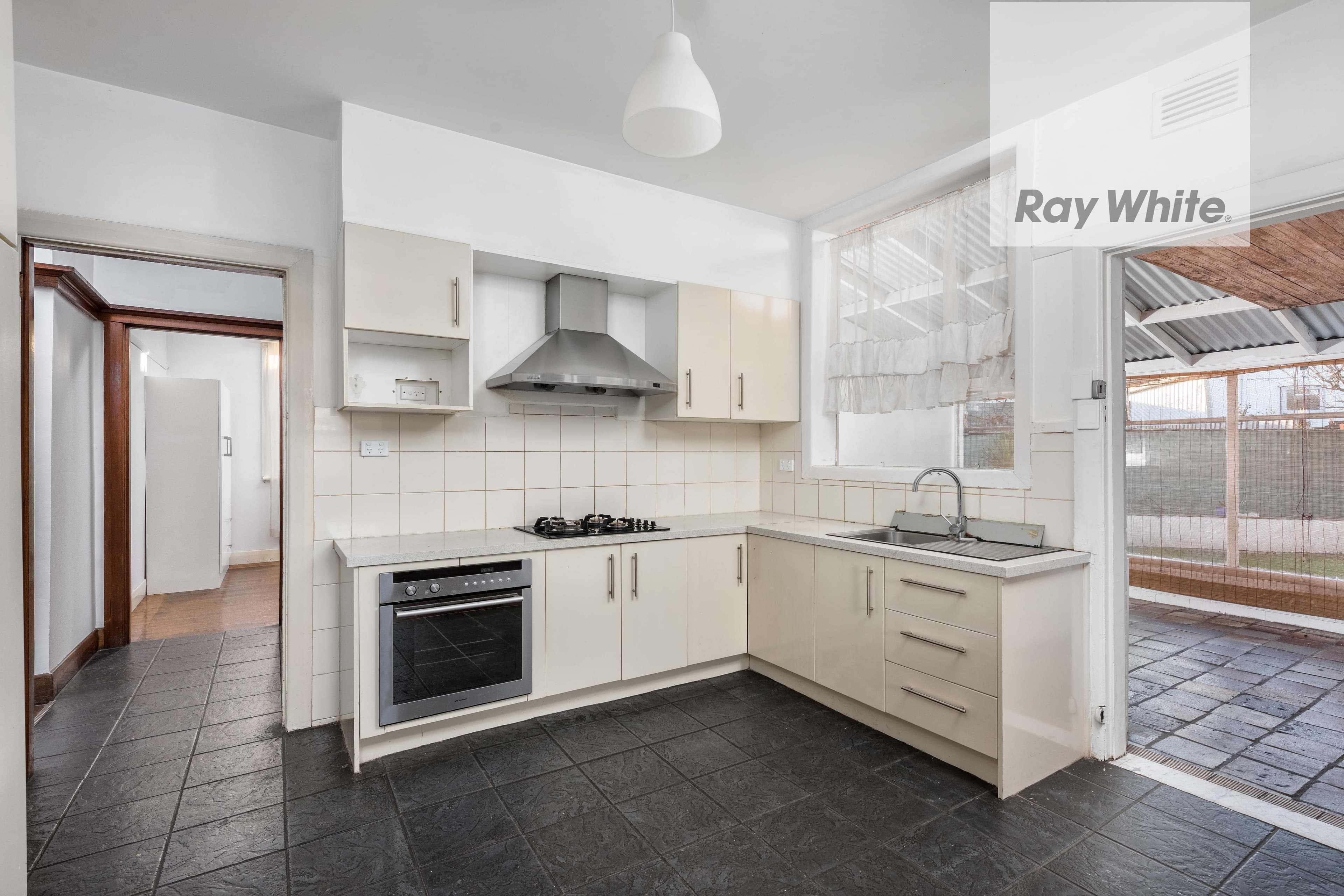 48 Cuthbert Road, Reservoir VIC 3073, Reservoir - Thumbnail 5