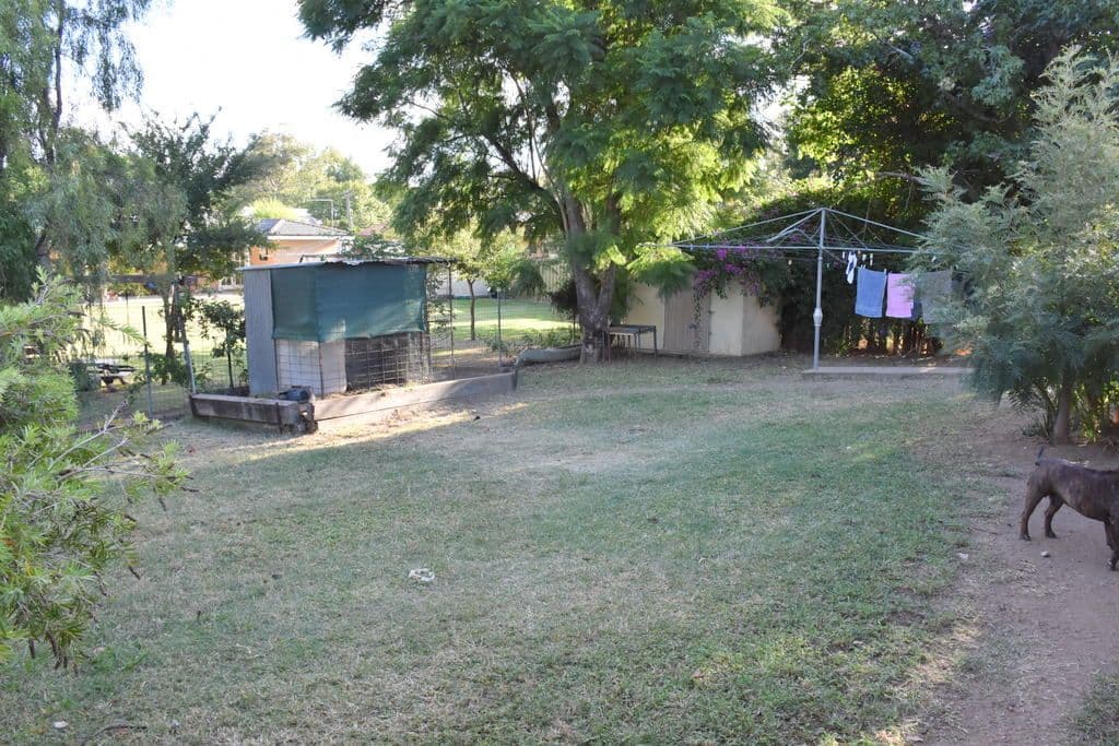 1 McNeill Avenue, East Geelong, East Geelong - Thumbnail 6