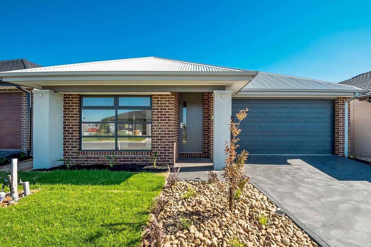 22 Featherwood Crescent, Craigieburn VIC 3064, Craigieburn - Image 1