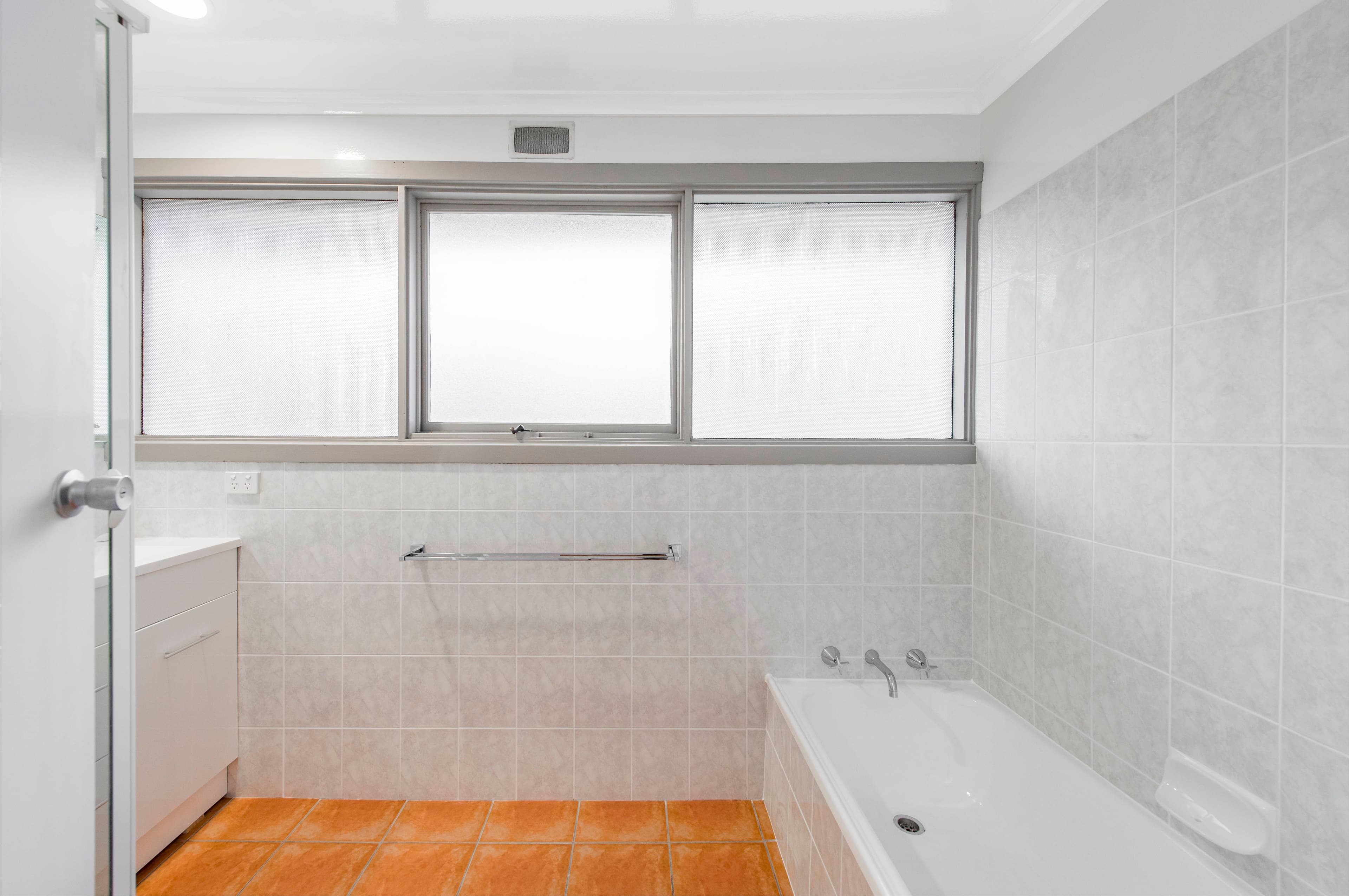10 Mackaness Place, Garran ACT 2605, Garran - Thumbnail 4