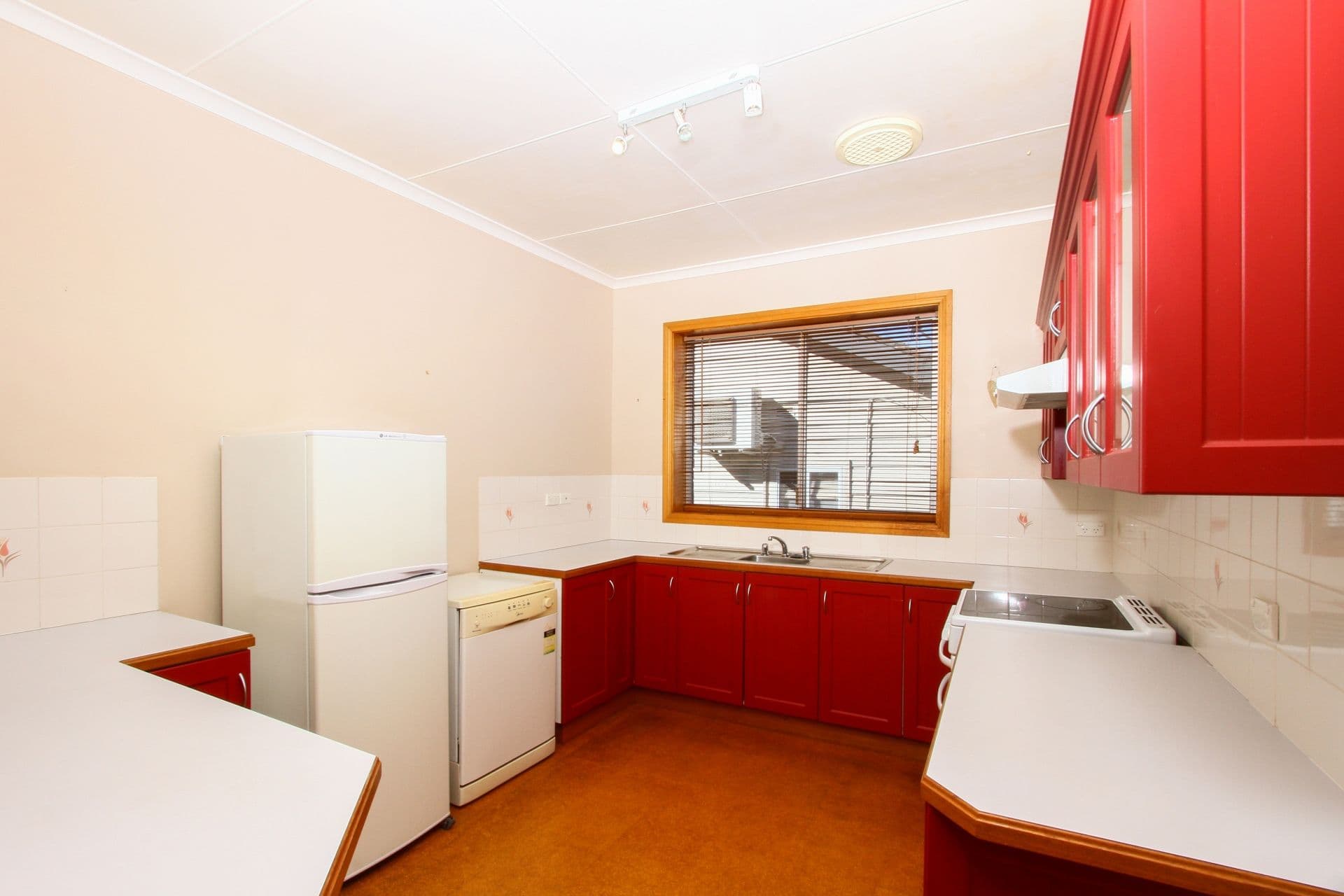 122 Clinton Street, Goulburn - Thumbnail 8
