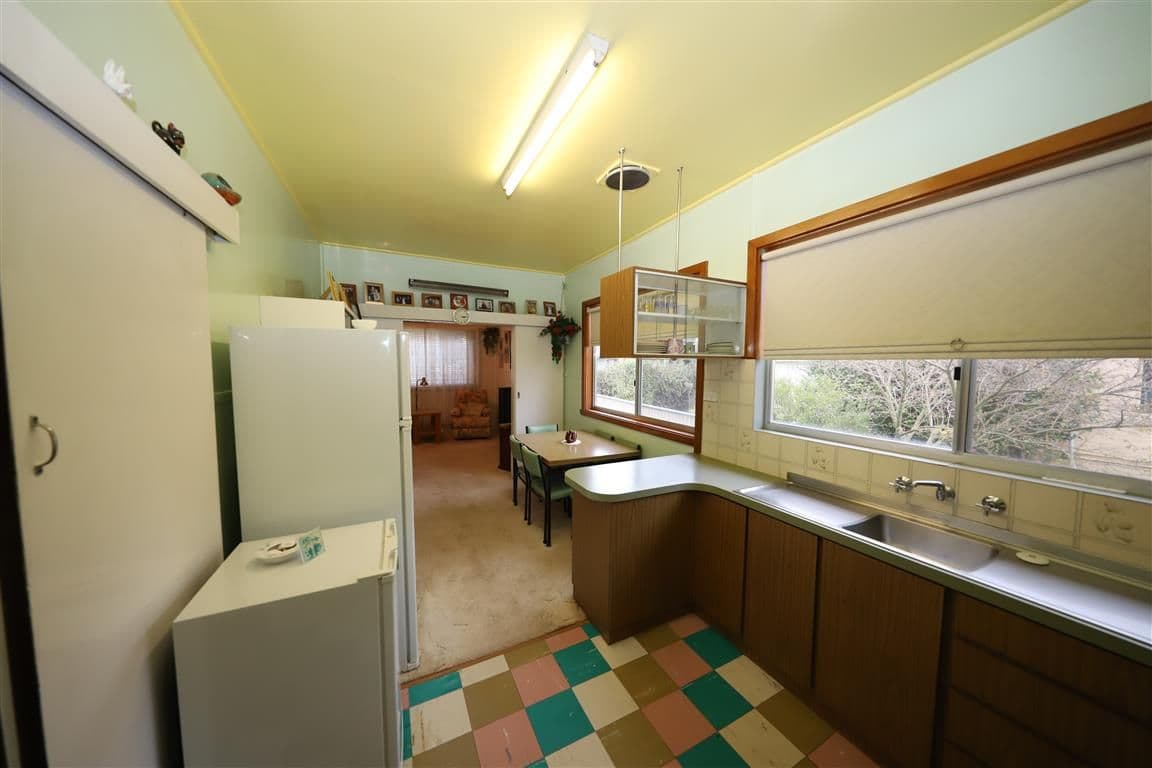 82 Russell Street, Tumut - Thumbnail 4