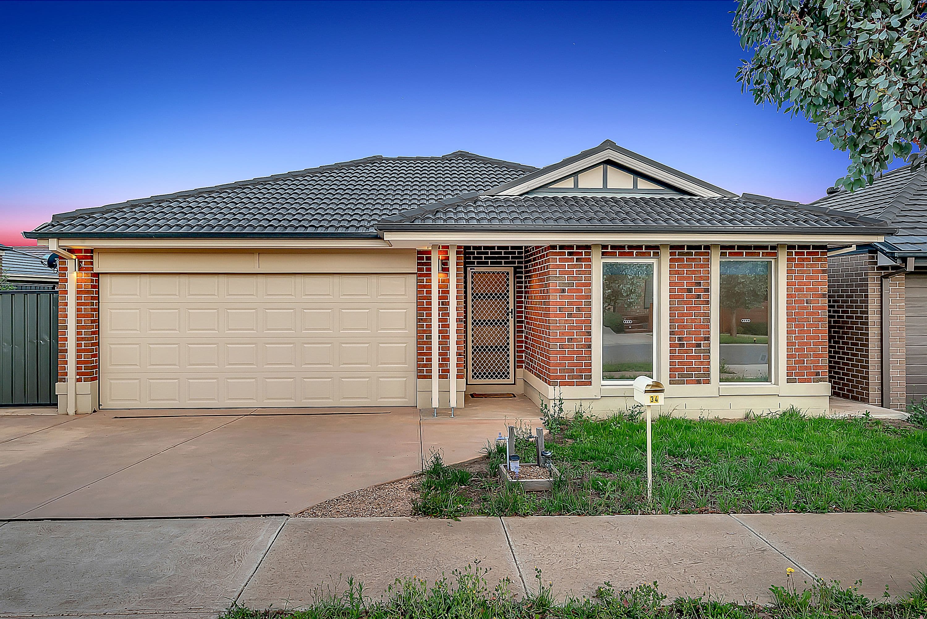 34 Groveton Street, Craigieburn VIC 3064, Craigieburn - Thumbnail 2